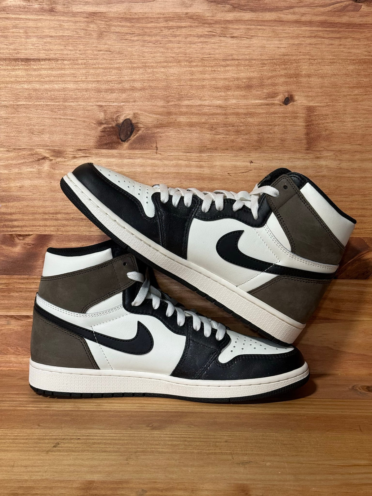 Jordan 1 Retro High Dark Mocha - Size
