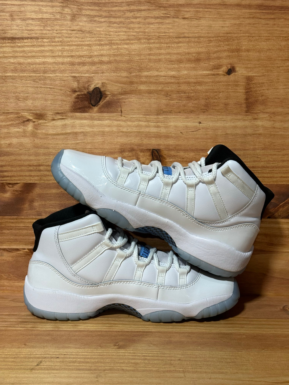 Jordan 11 Retro Legend Blue (2024) (GS) - Size 7y