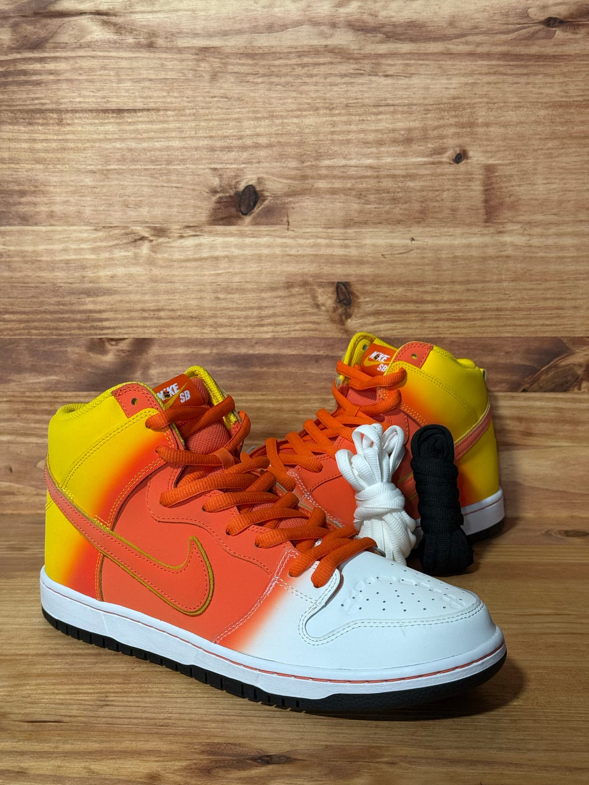 Nike SB Dunk High Sweet Tooth Candy Corn - Size 12