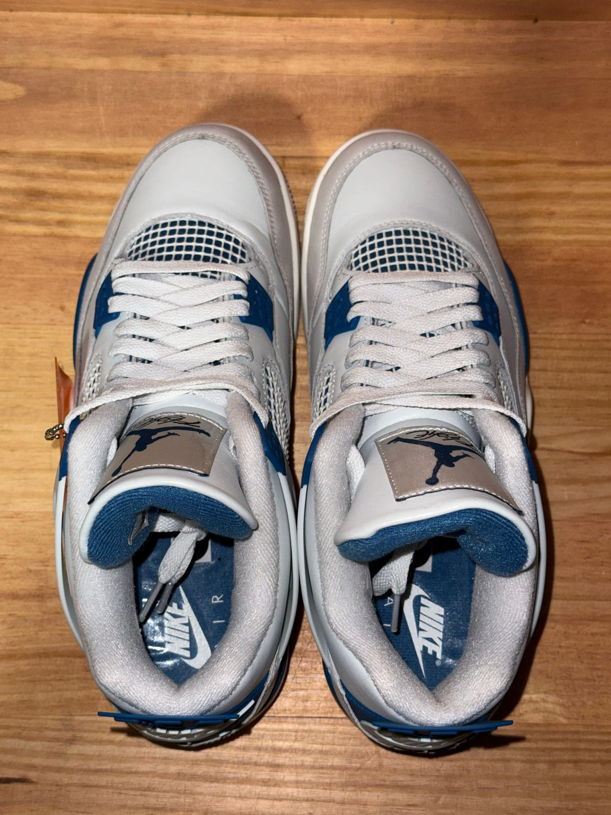 Jordan 4 Retro Military Blue (2024) - Size 9