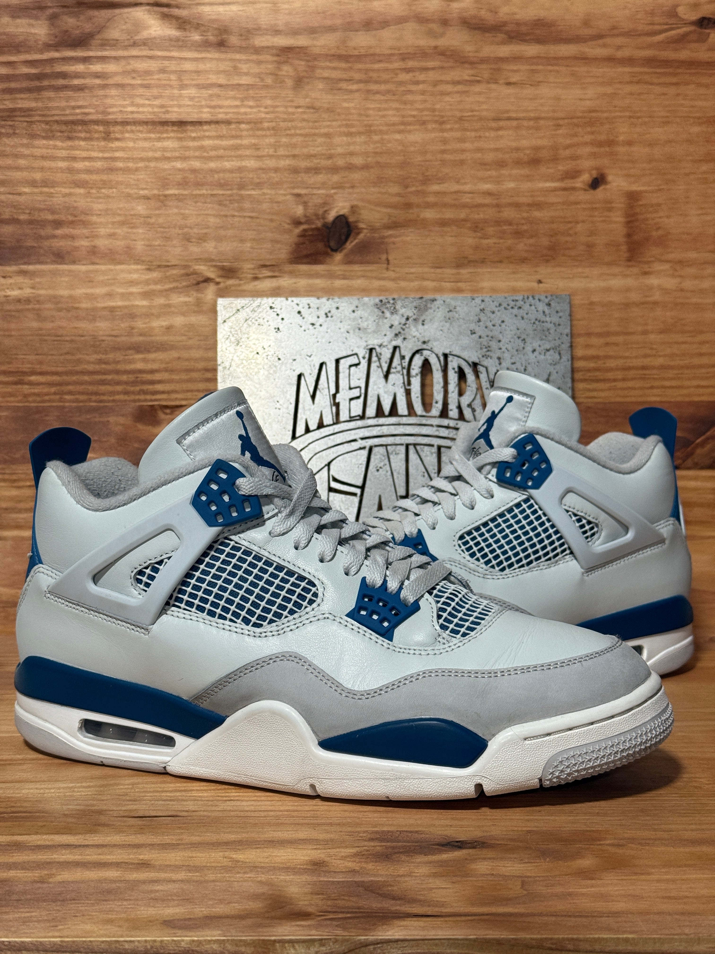 Jordan 4 Retro Military Blue (2024)