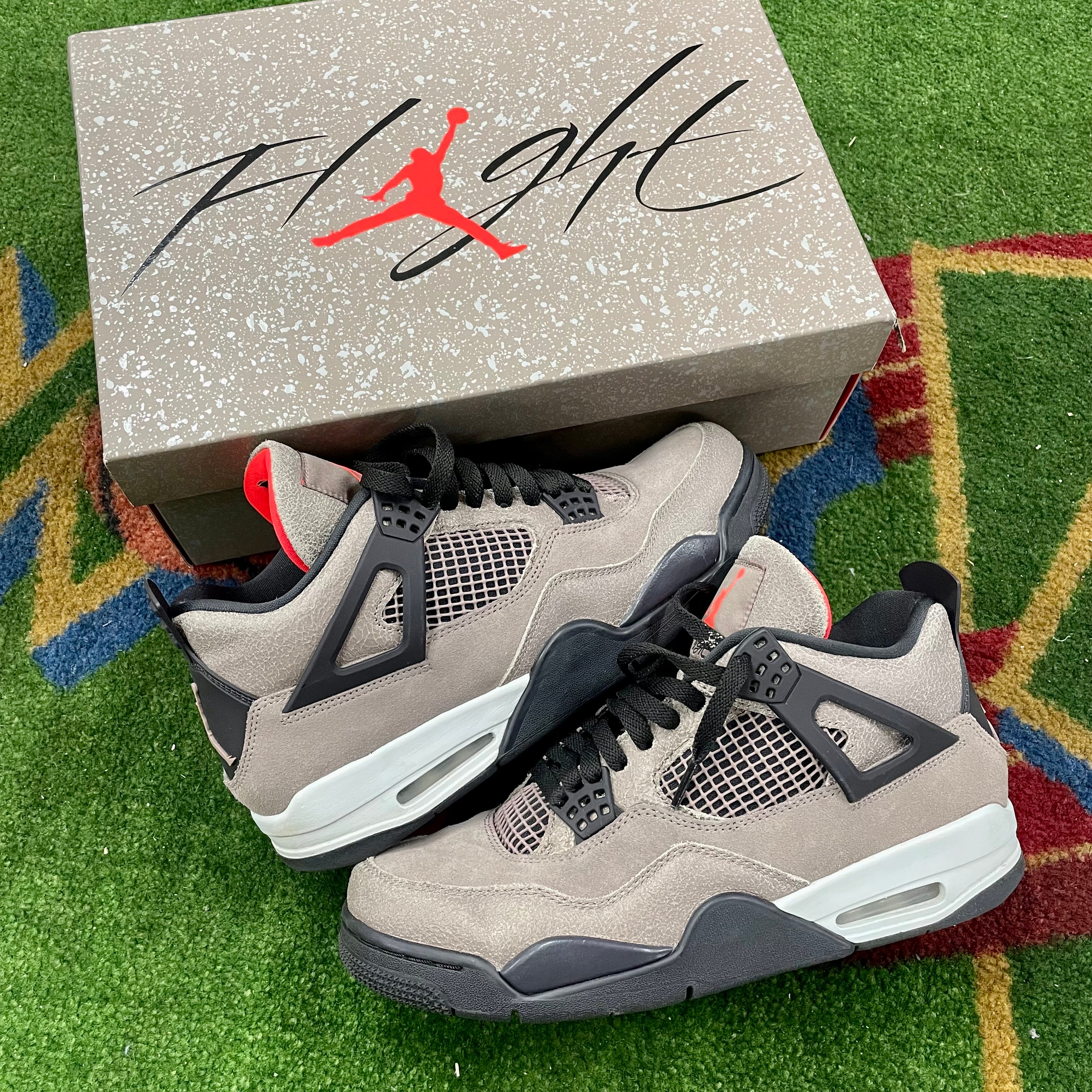 Jordan 4 “Taupe Haze” Size 10