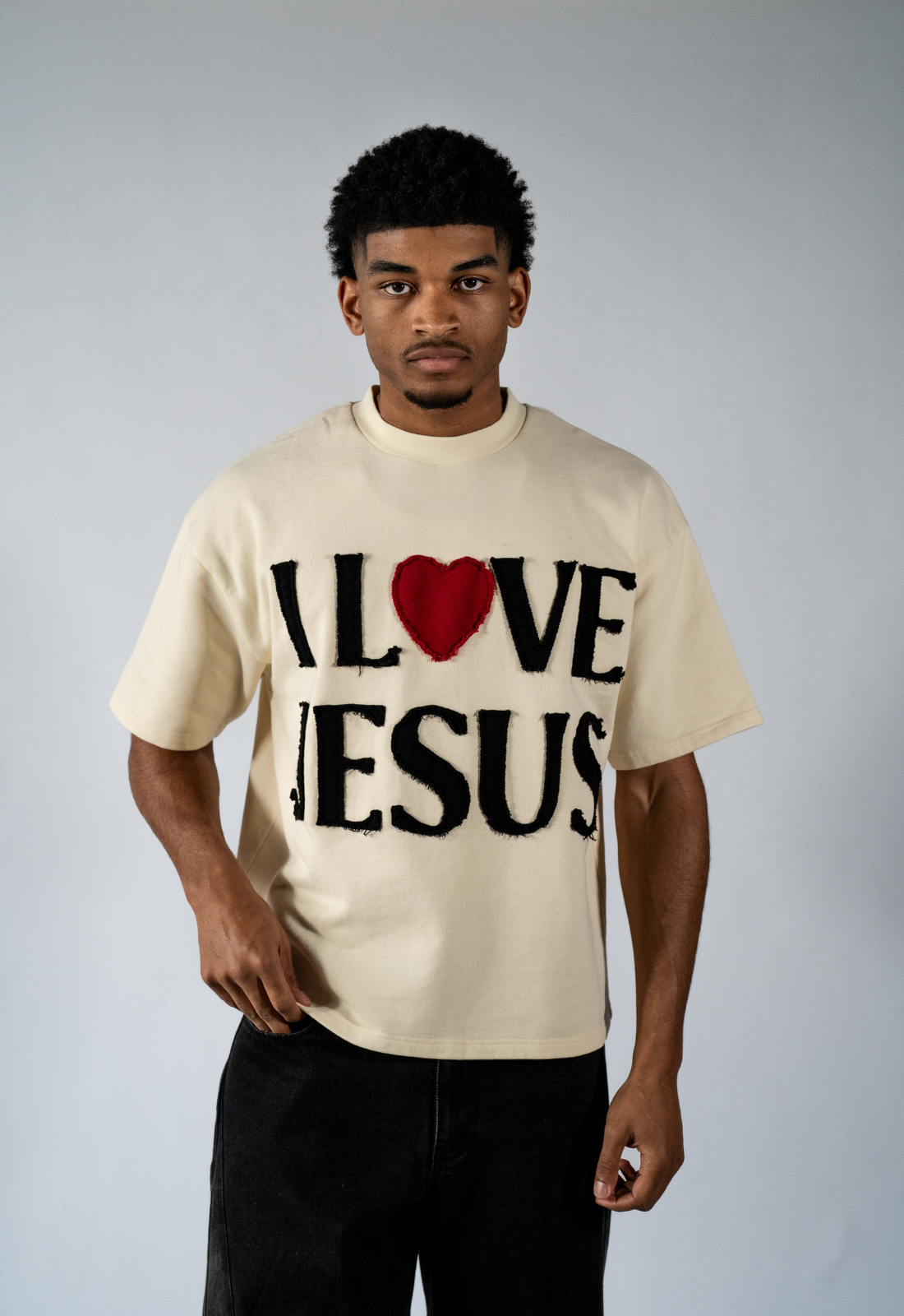 "I LOVE JESUS" TEE (CREAM)