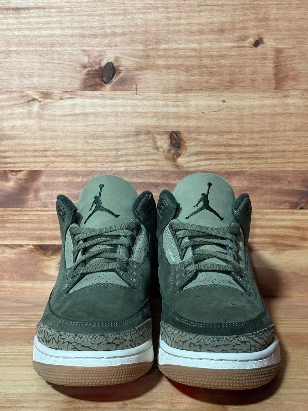 Jordan 3 Retro Family Affair - Size 10