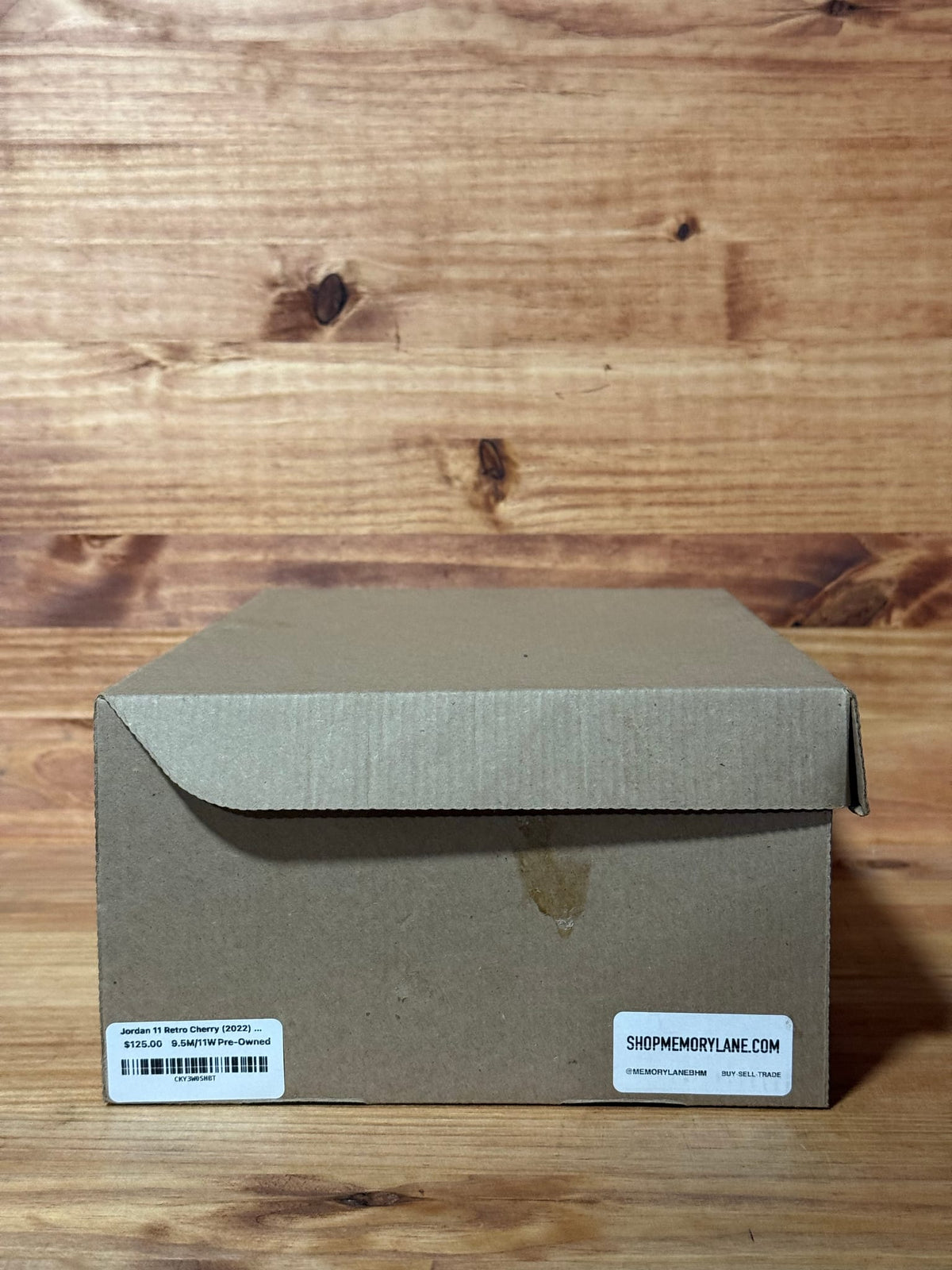 Jordan 11 Retro Cherry (2022) - Size 9.5