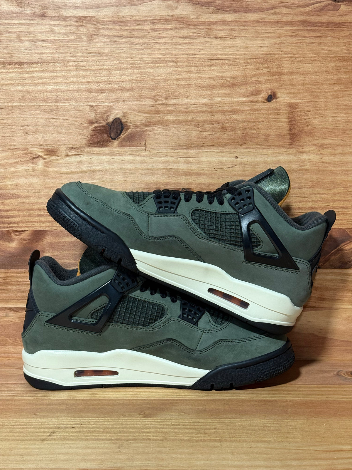 Jordan 4 Retro OG SP Undefeated (2025)