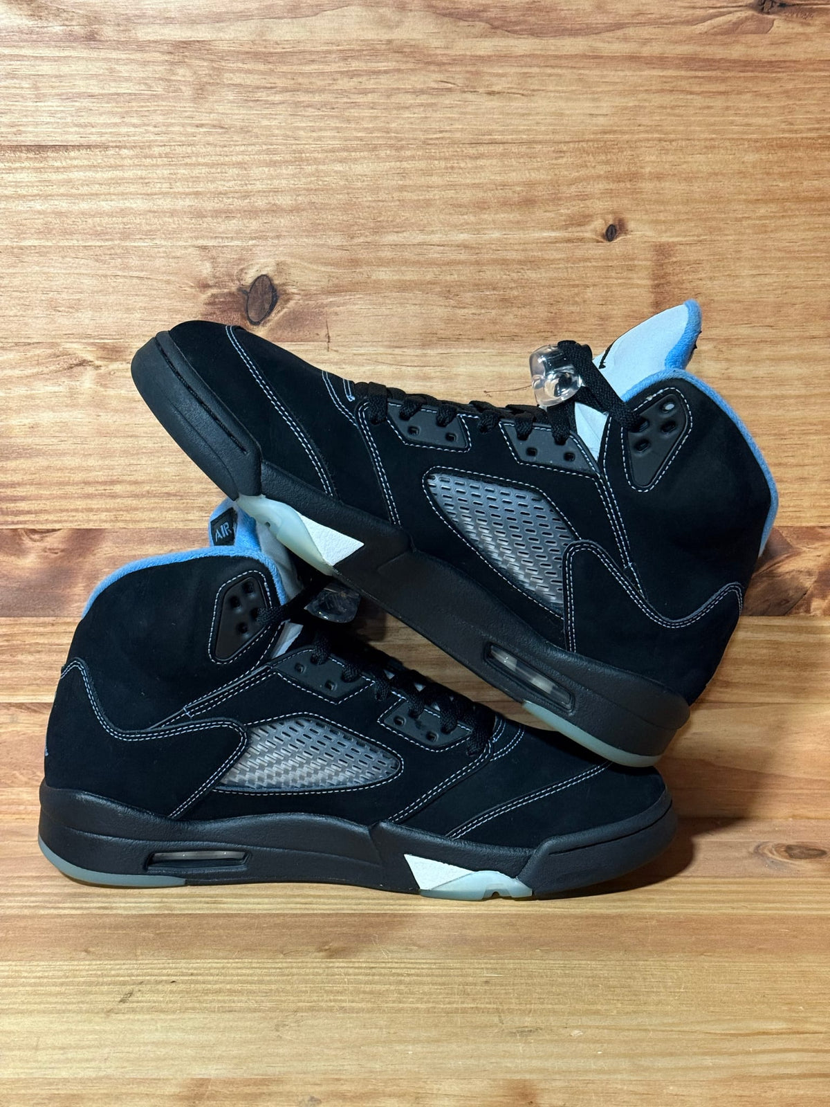 Jordan 5 Retro Black University Blue (2026) - Size 11