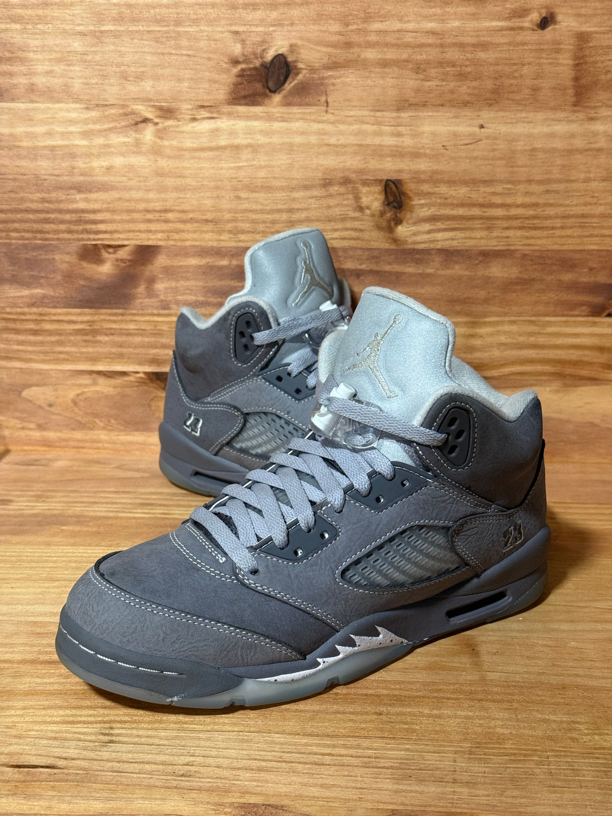 Jordan 5 Retro Wolf Grey (2026) (GS) - Size 7Y