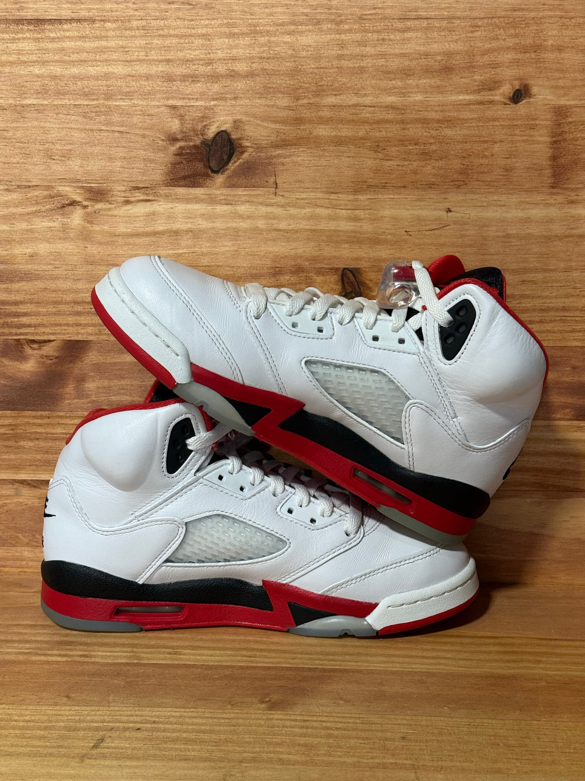 Jordan 5 Retro Fire Red Black Tongue (2025) (GS) - Size 5.5Y