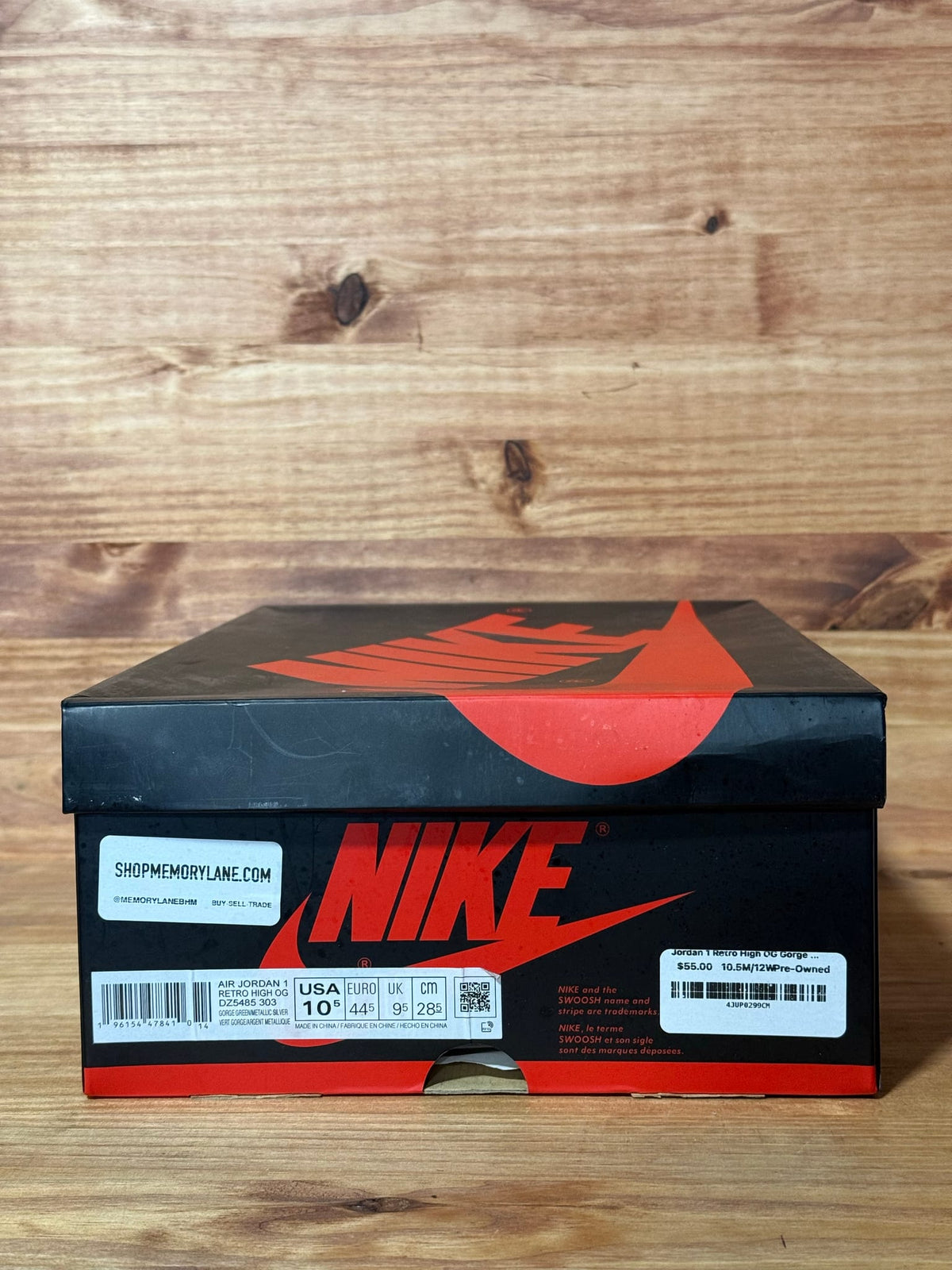 Jordan 4 Retro Lakers - Size 10.5