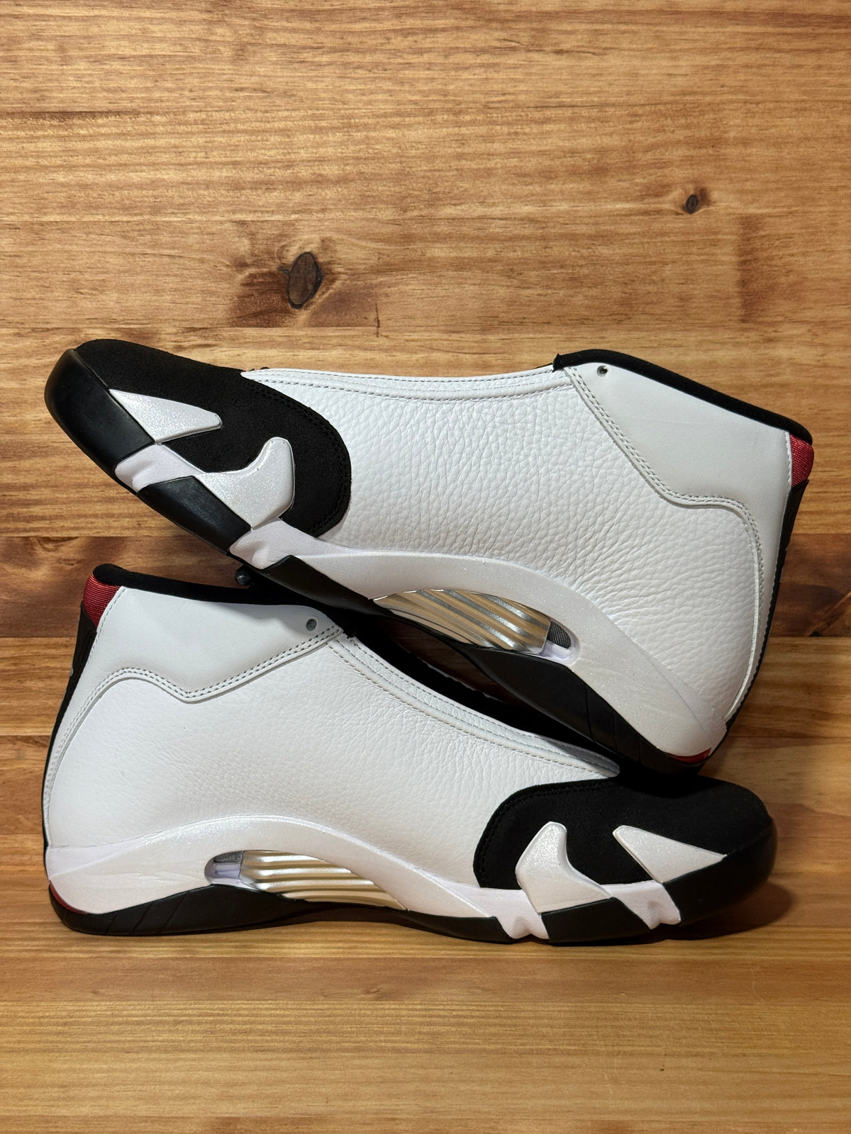 Jordan 14 Retro Black Toe (2024)