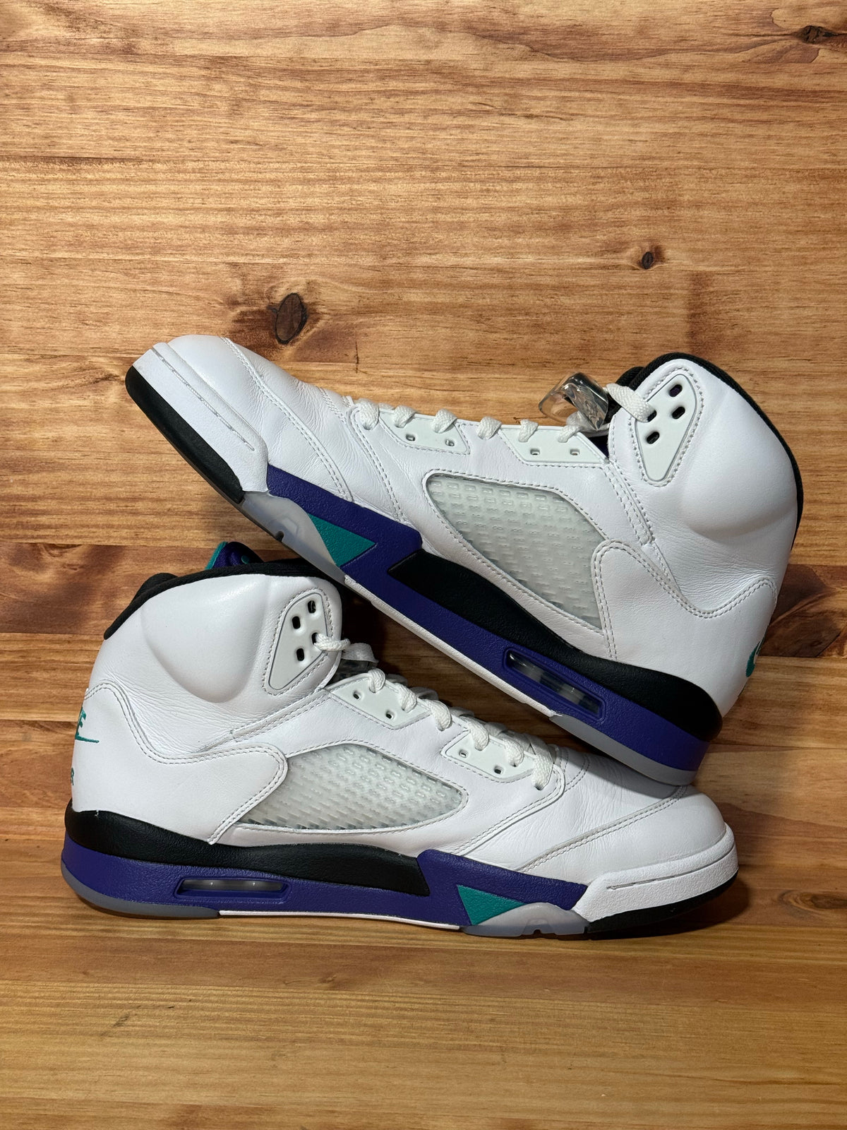 Jordan 5 Retro Grape (2025)