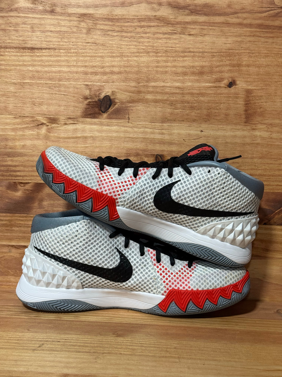Nike Kyrie 1 Infrared