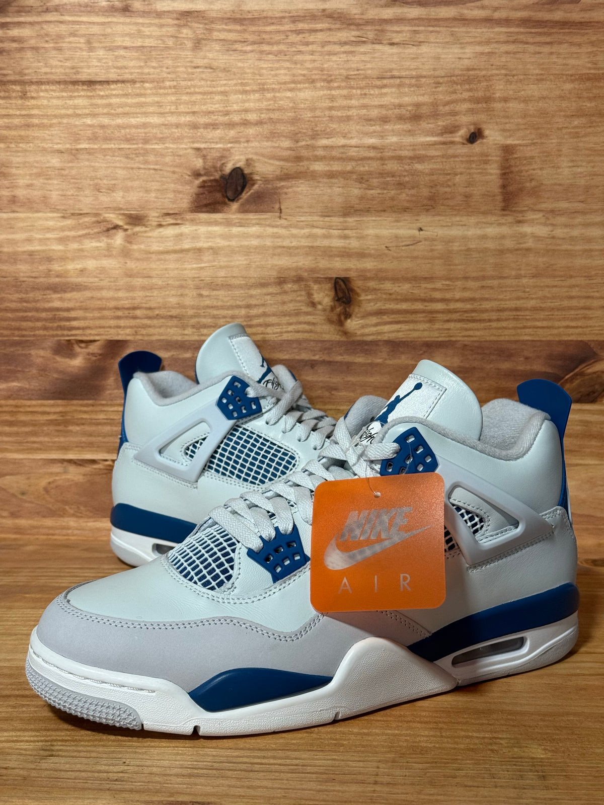 Jordan 4 Retro Military Blue (2024)