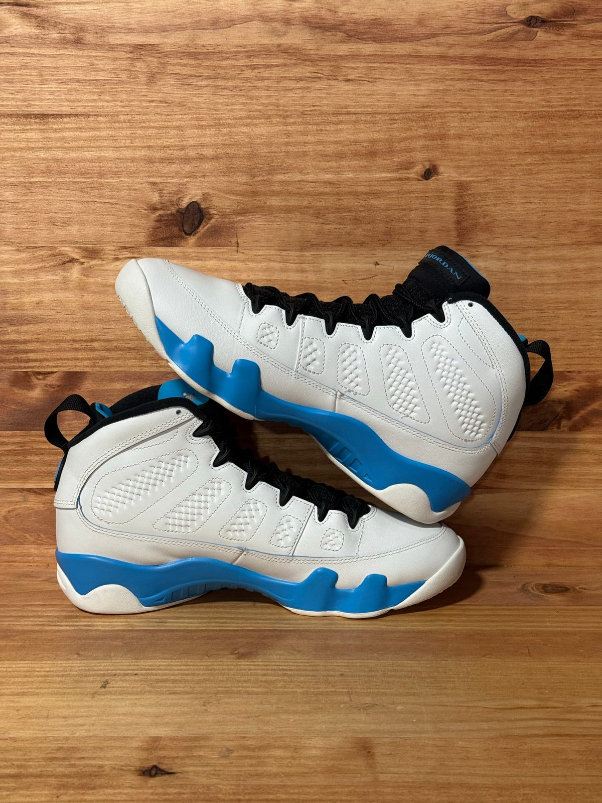 Jordan 9 Retro Powder Blue (2024) - Size 9.5