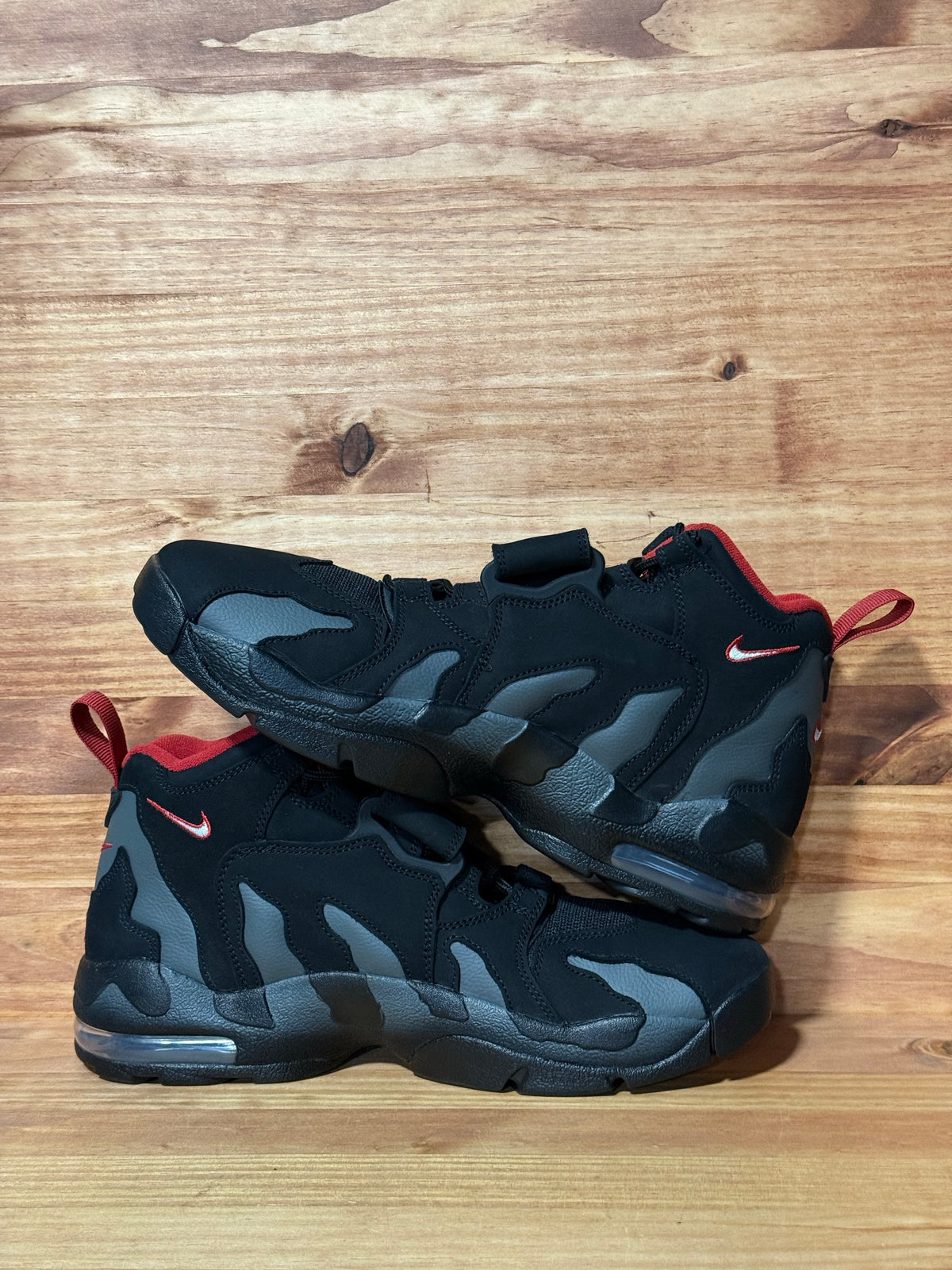 Nike Air DT Max '96 Falcons