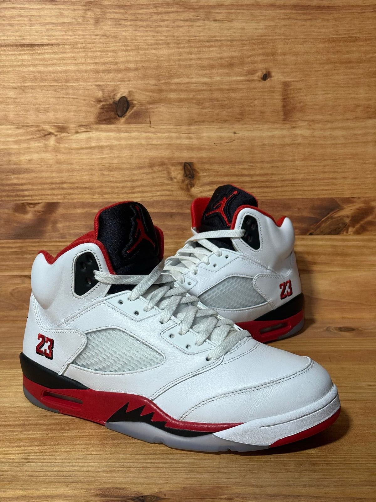 Jordan 5 Retro Fire Red Black Tongue (2025) Size 10.5