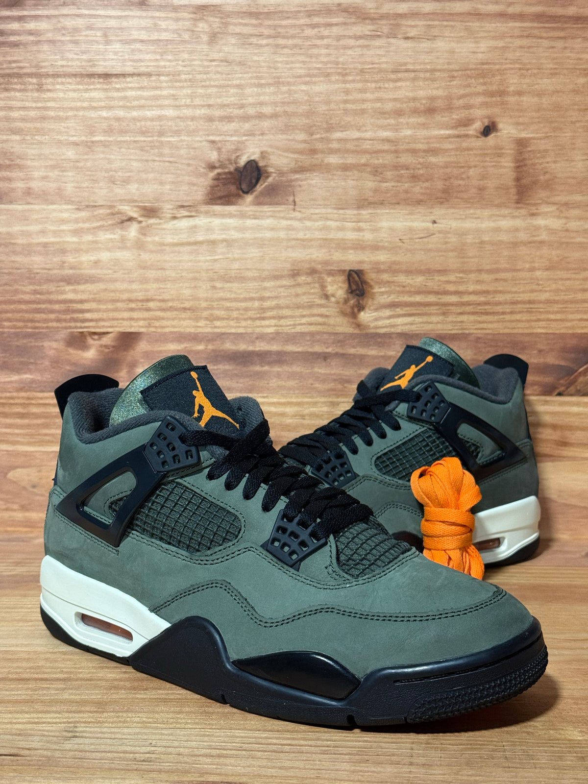Jordan 4 Retro OG SP Undefeated (2025)