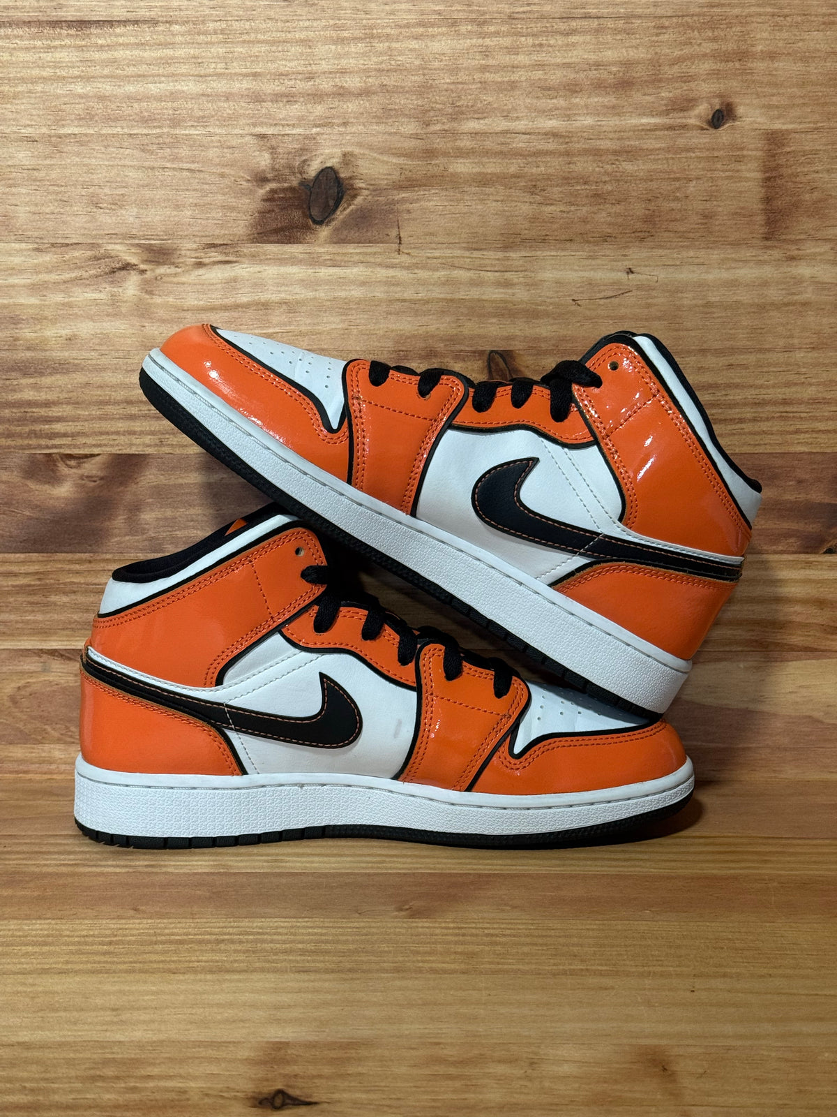 Jordan 1 Mid Turf Orange (GS)