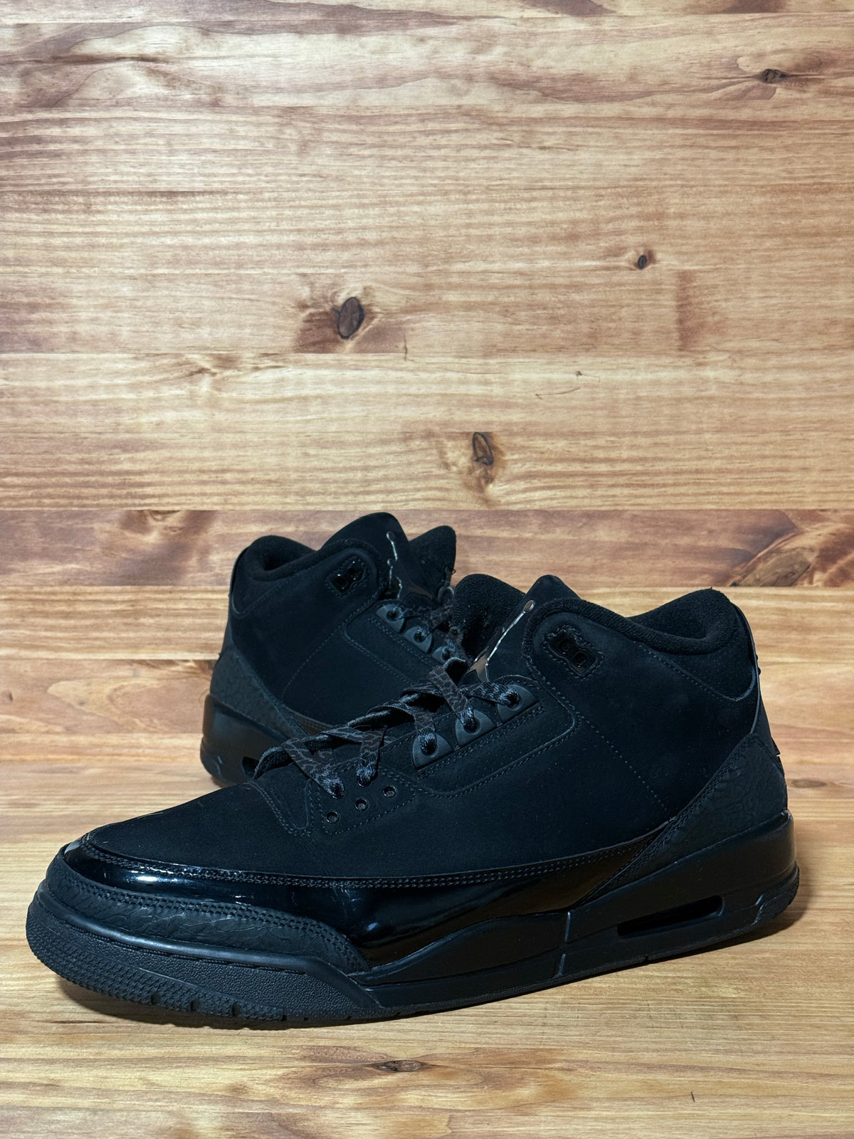 Jordan 3 Retro Black Cat (2025)