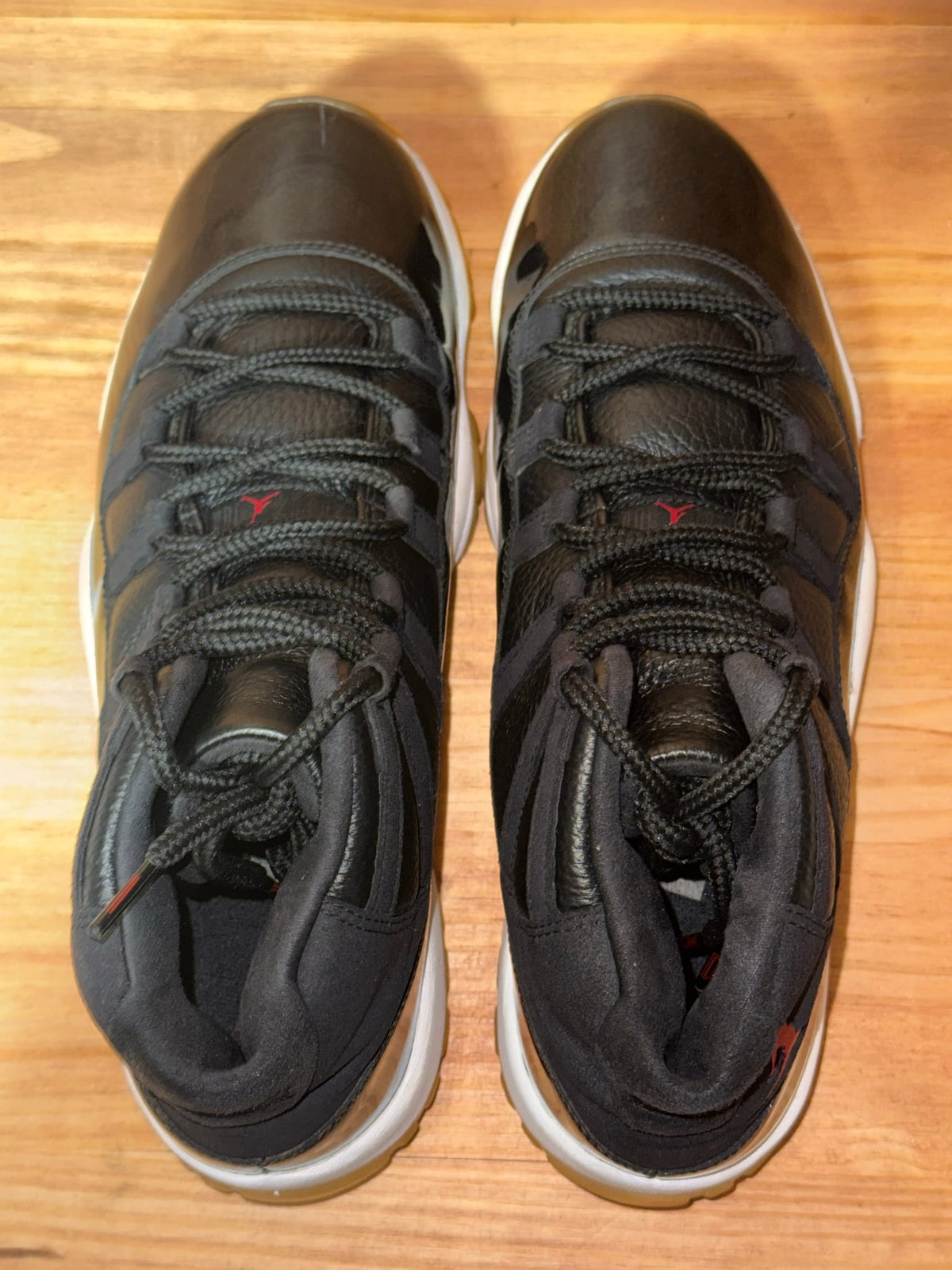 Jordan 11 Retro 72-10 - Size 11.5