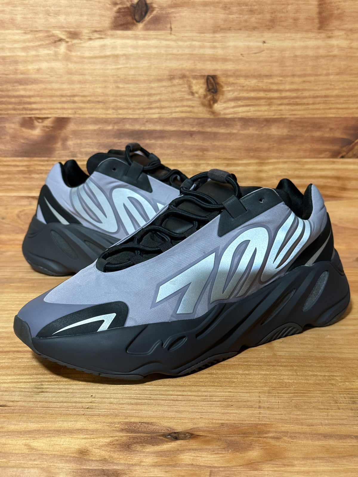 adidas Yeezy Boost 700 MNVN Geode