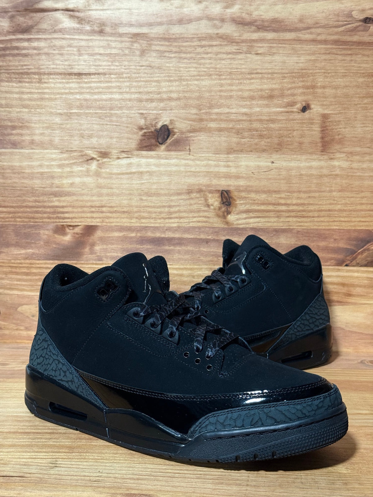 Jordan 3 Retro Black Cat (2025)