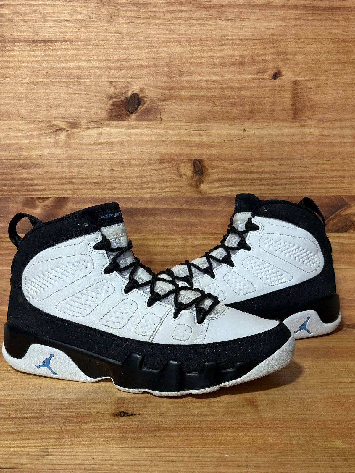 Jordan 9 Retro University Blue