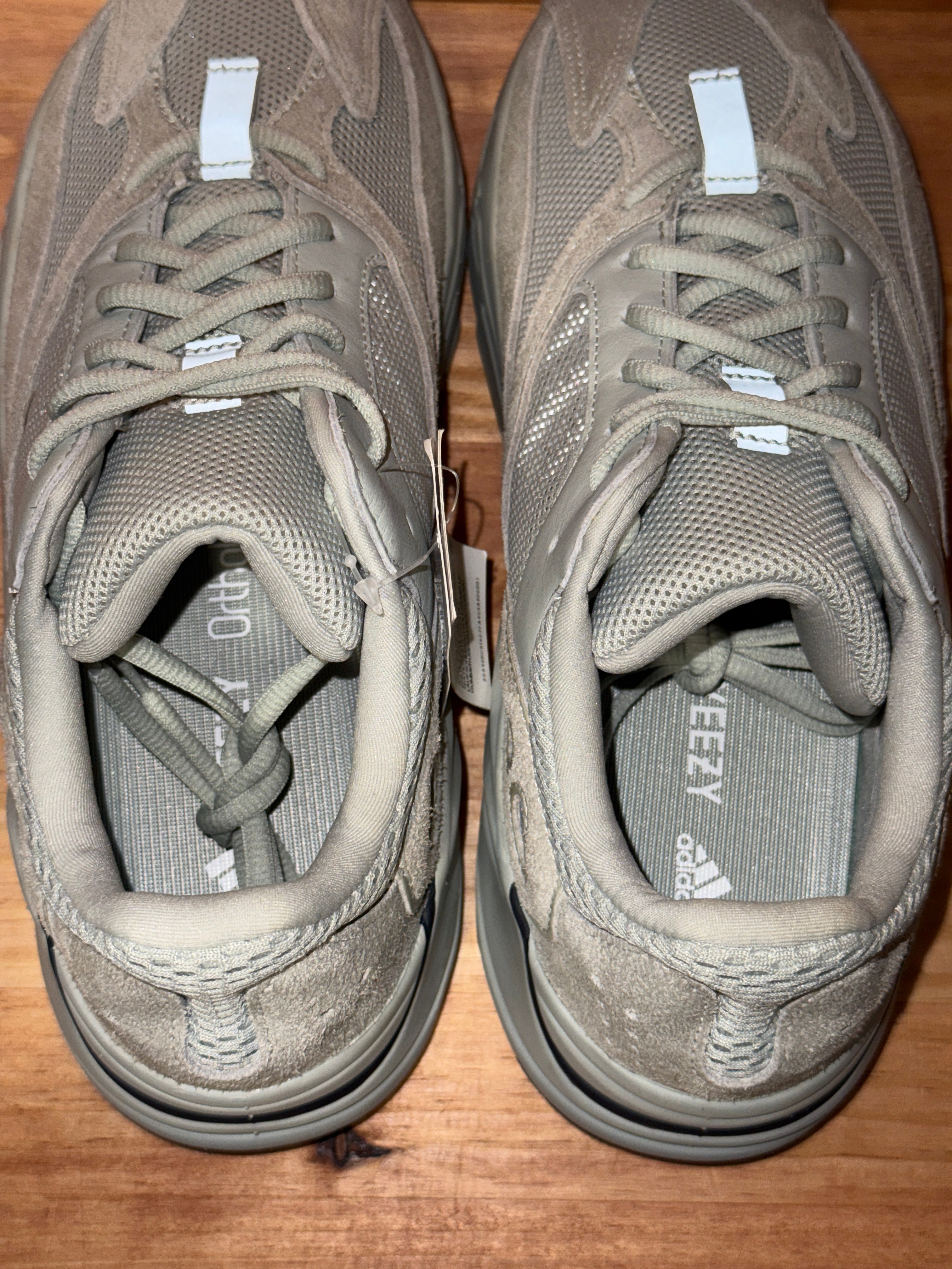 adidas Yeezy Boost 700 Salt