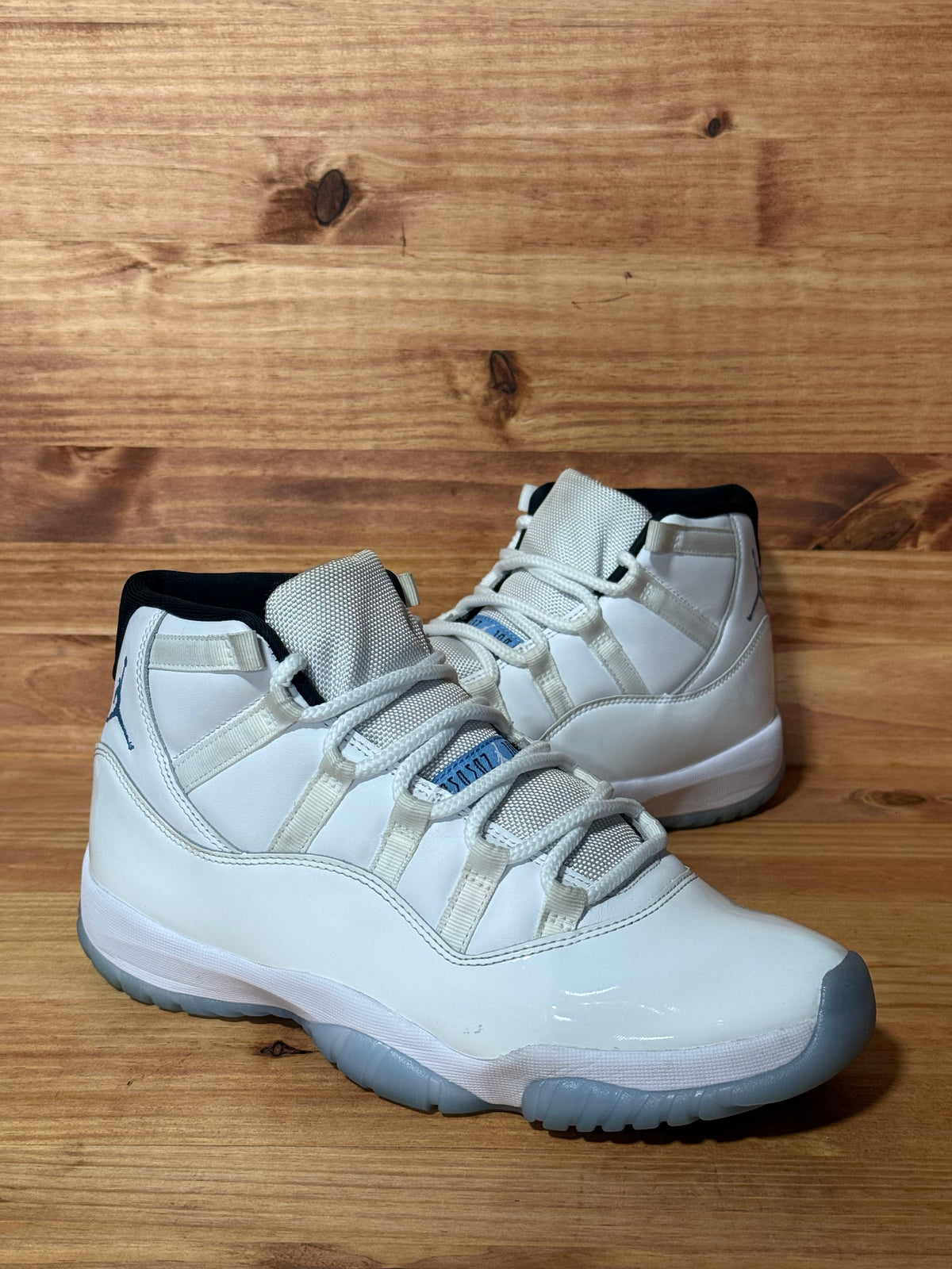 Jordan 11 Retro Legend Blue (2024)