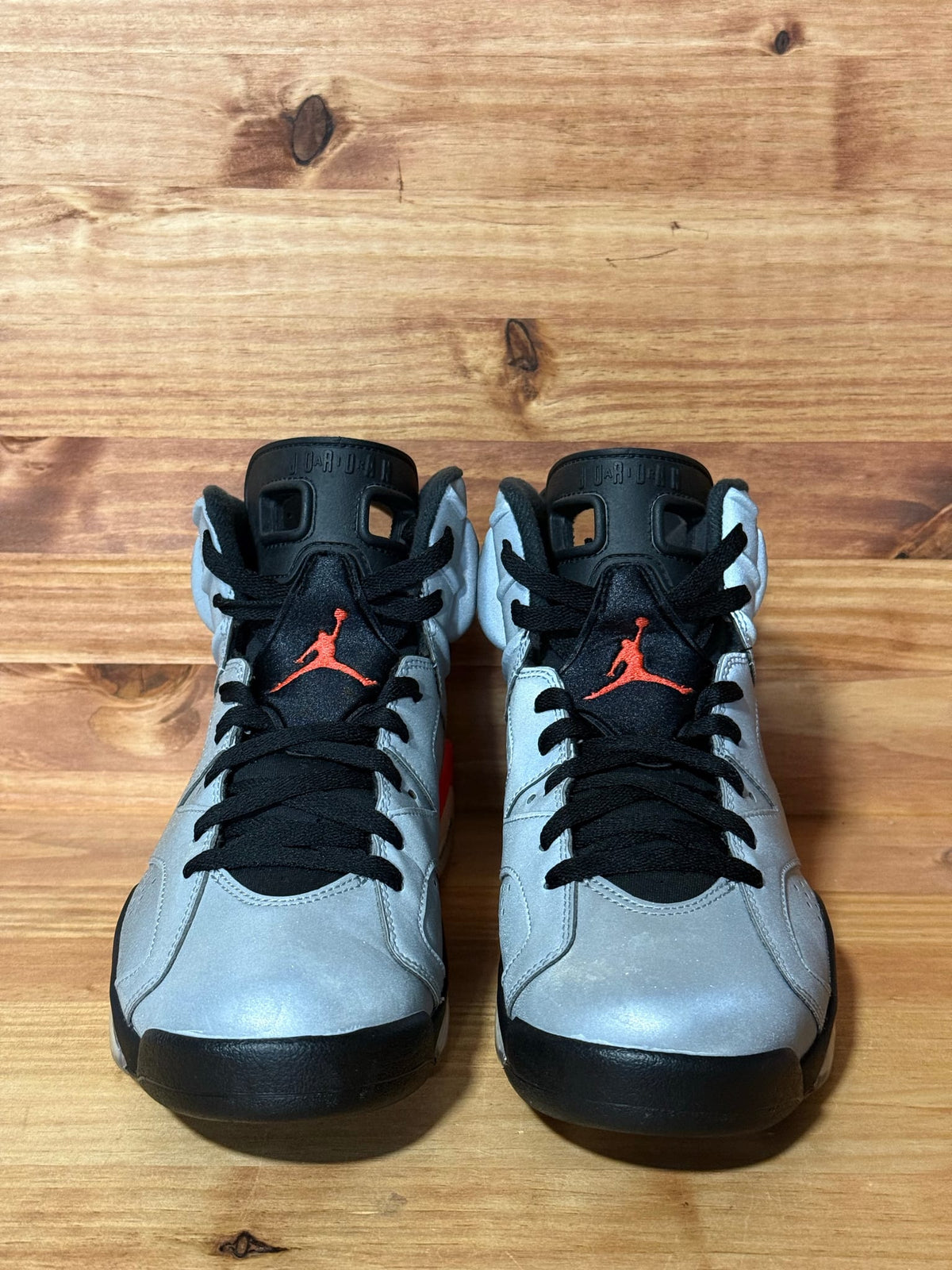 Jordan 6 Retro Reflections of a Champion - Size 8.5
