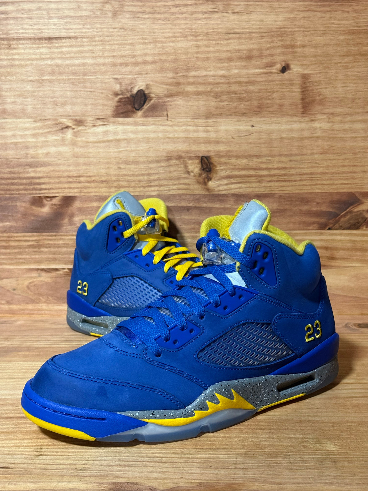 Jordan 5 Retro JSP Laney Varsity Royal - Size 9.5