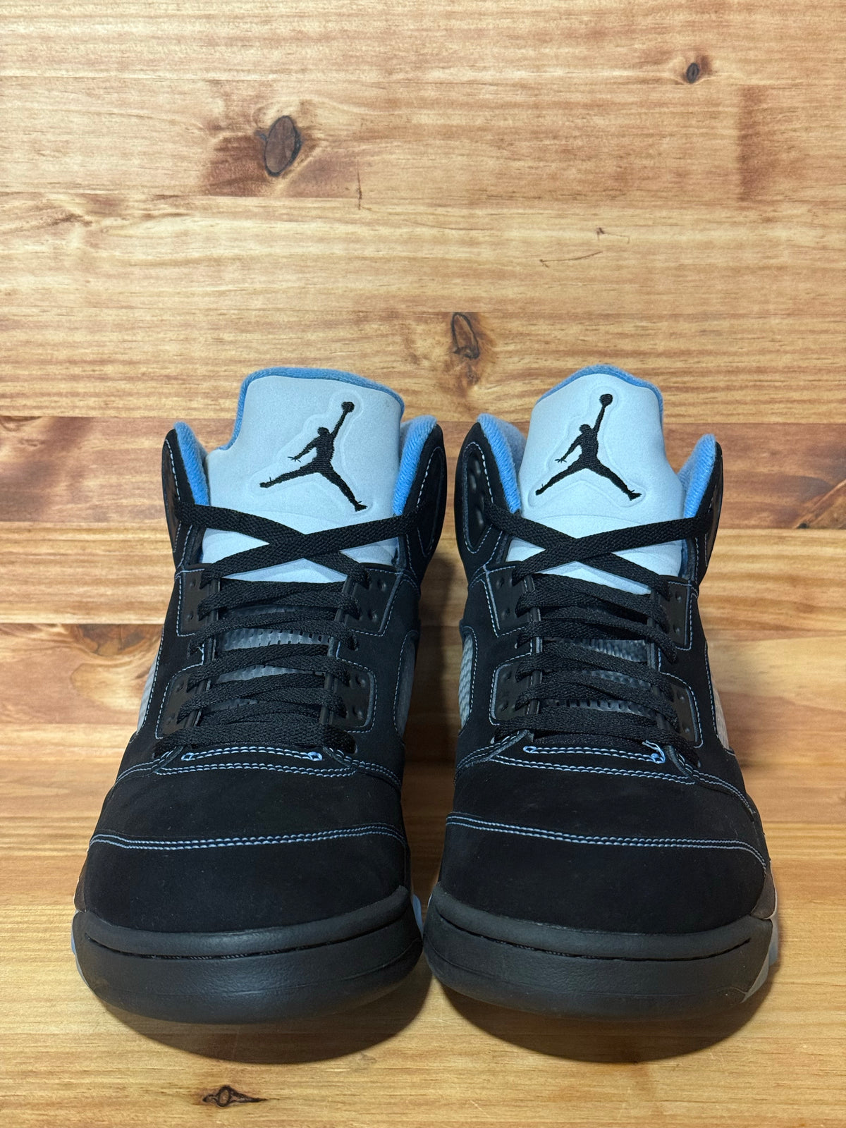 Jordan 5 Retro Black University Blue (2026)
