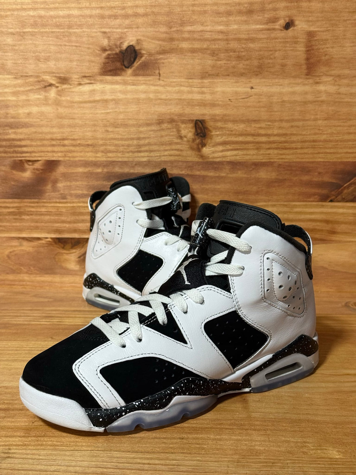 Jordan 6 Retro Oreo (2026) (GS) - Size 6Y