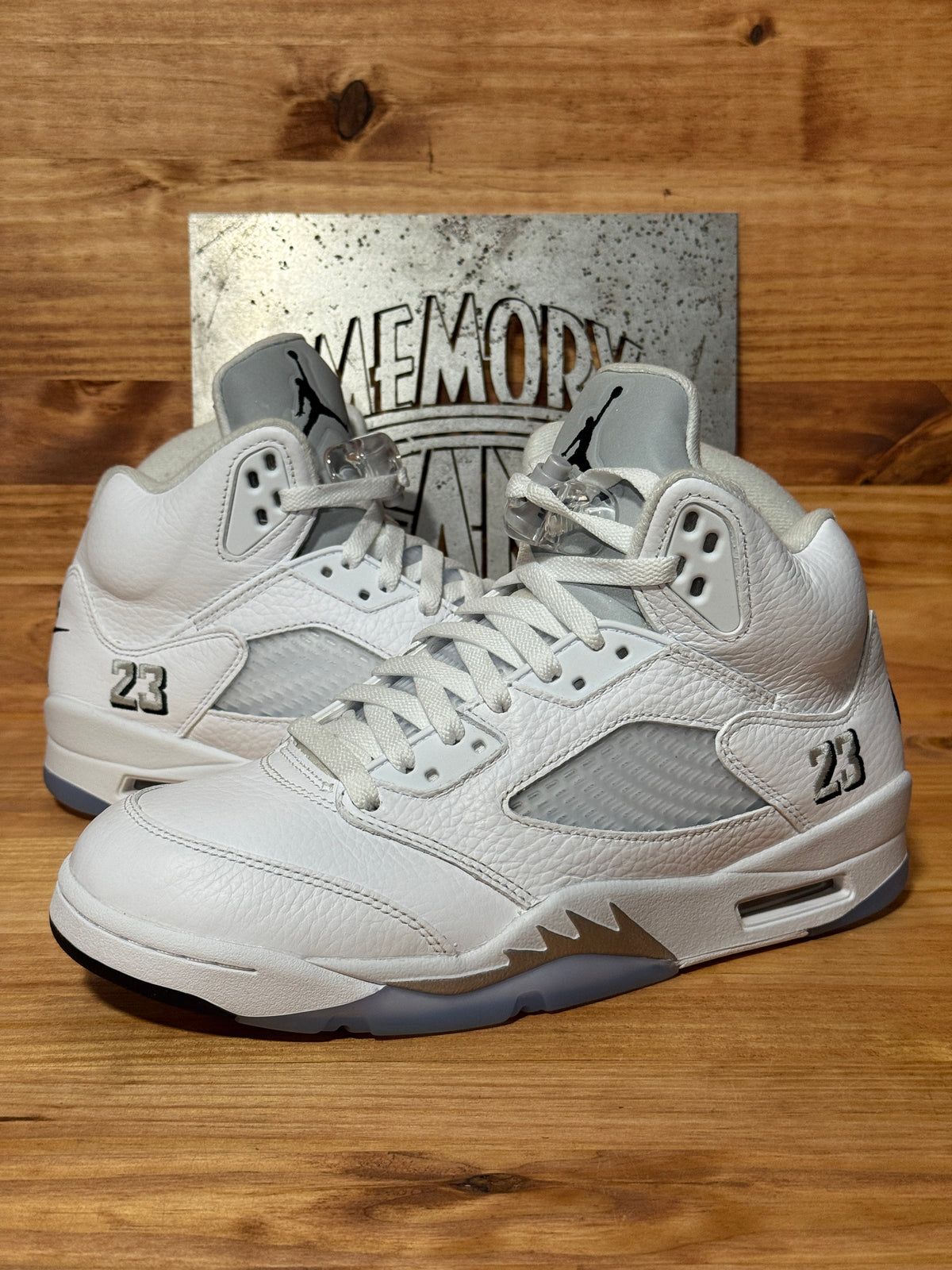 Jordan 5 Retro White Metallic (2026)