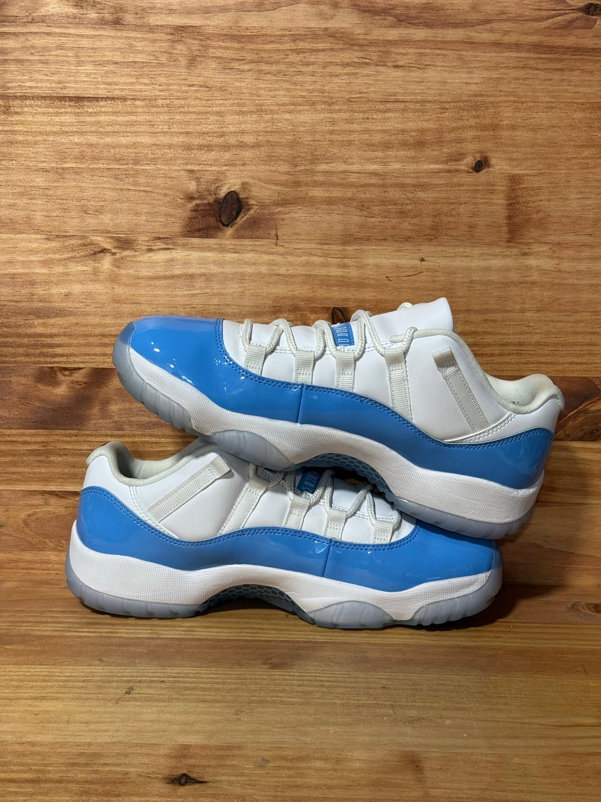 Jordan 11 Retro Low University Blue (2026) - Size 9.5