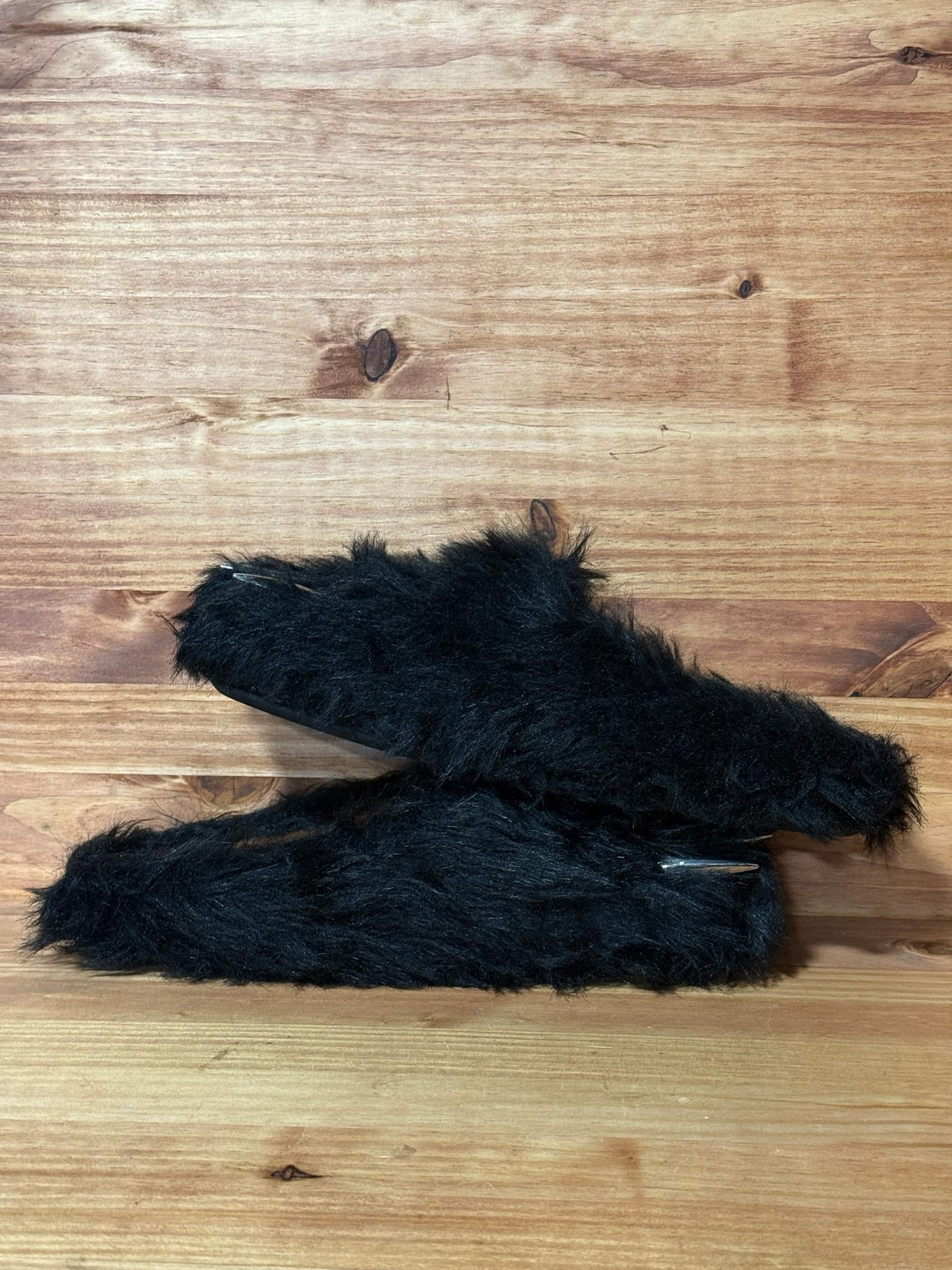 Bravest Studios Bear Claw Mule Black - Size 12