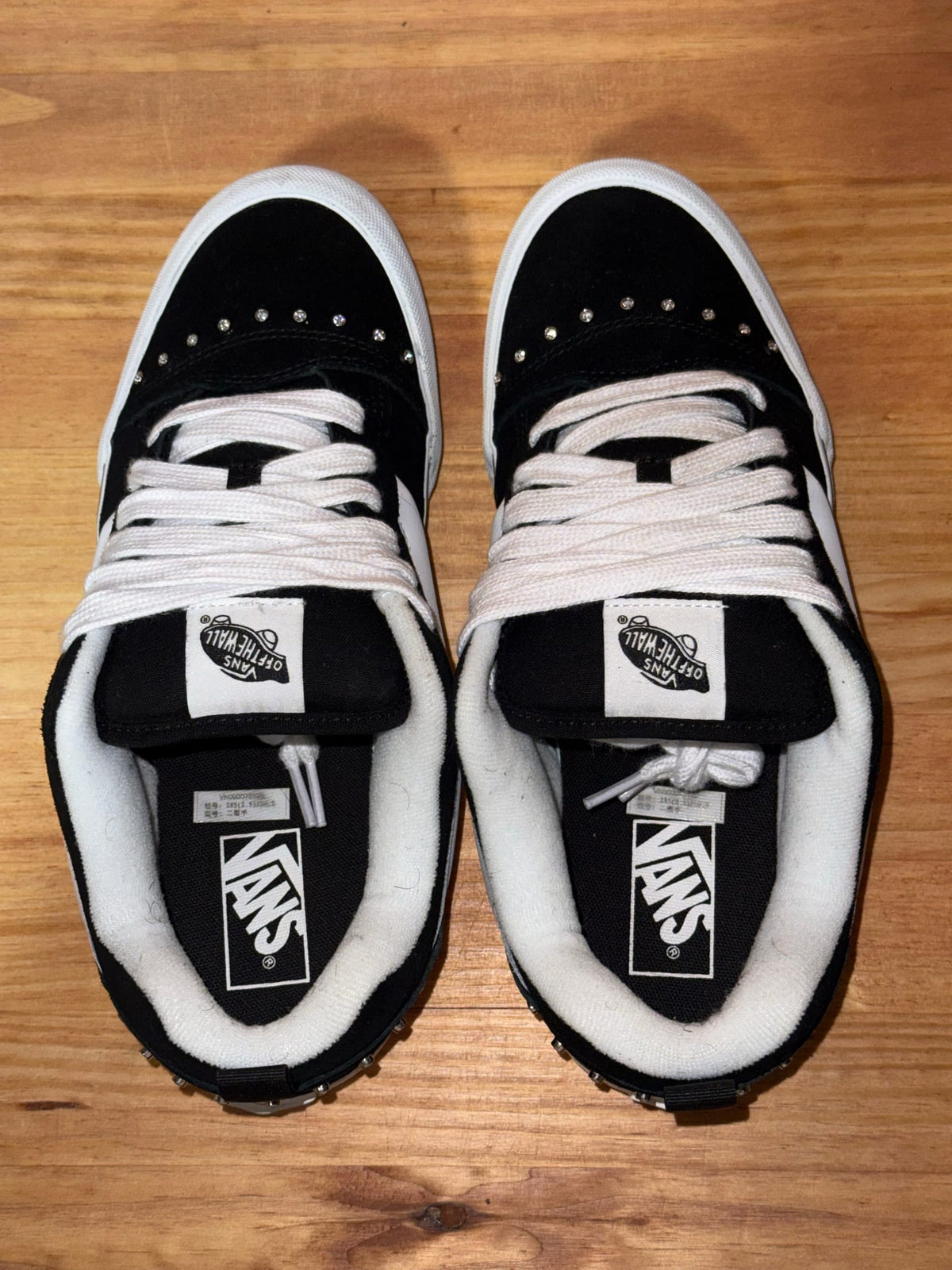 Vans Knu Skool Rhinestone Studs Black White - Size 10.5