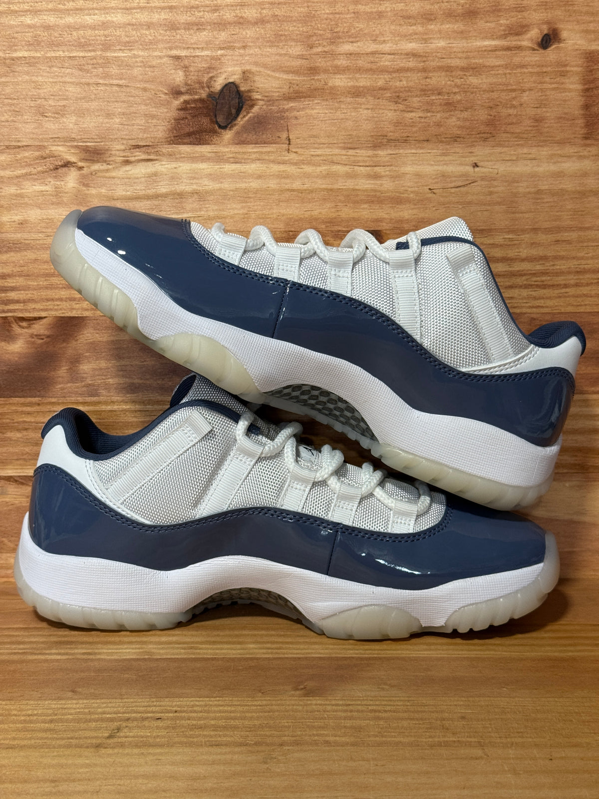 Jordan 11 Retro Low Diffused Blue