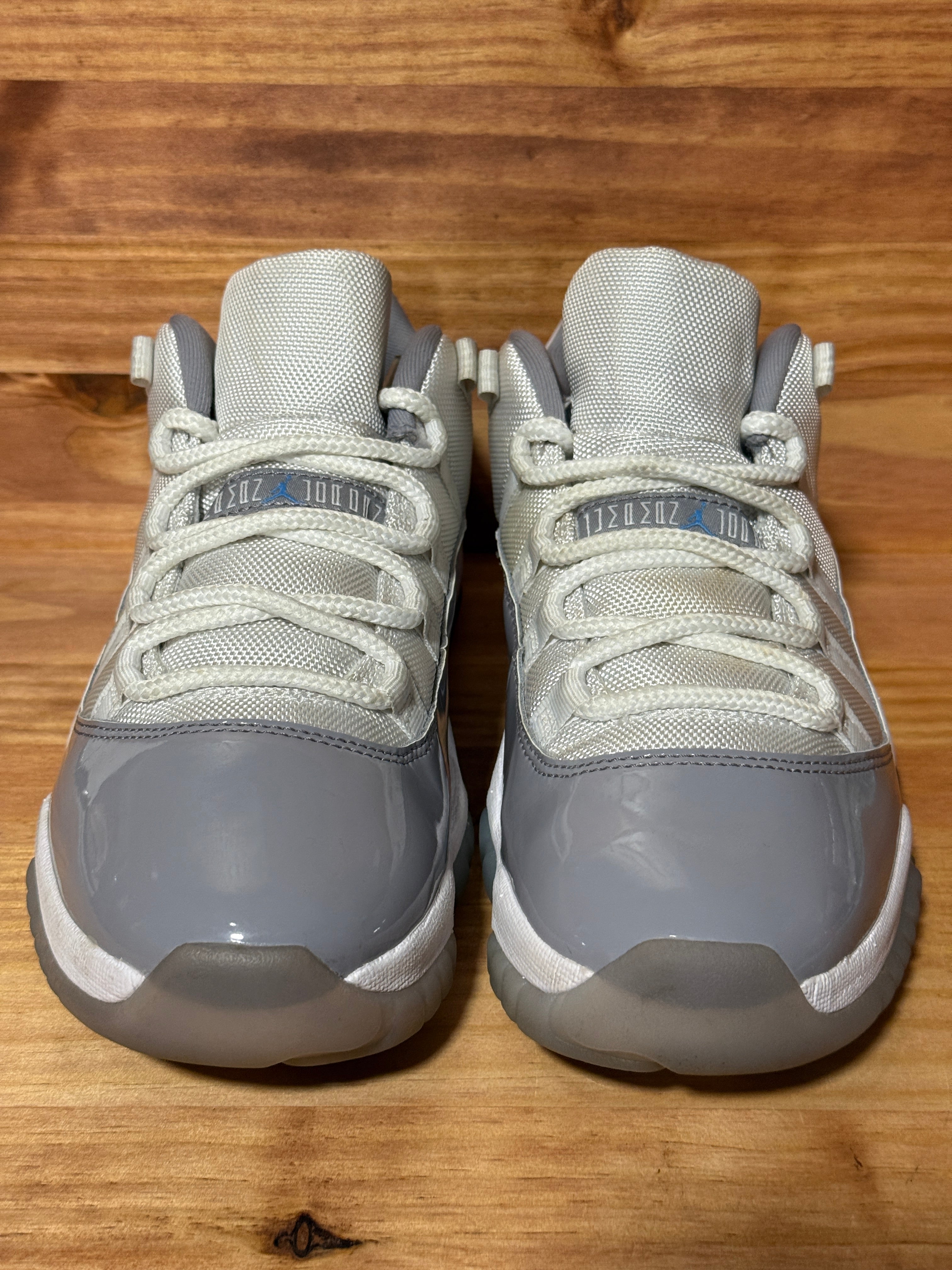 Jordan 11 Retro Low Cement Grey