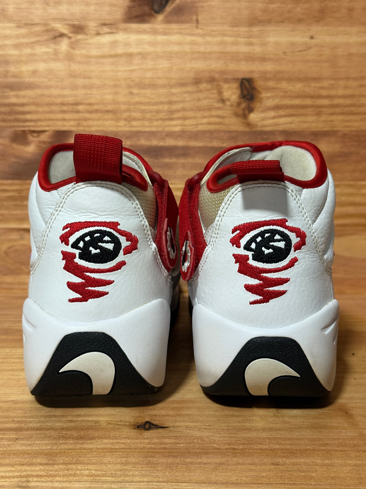 Nike Shake N'Destrukt White Red