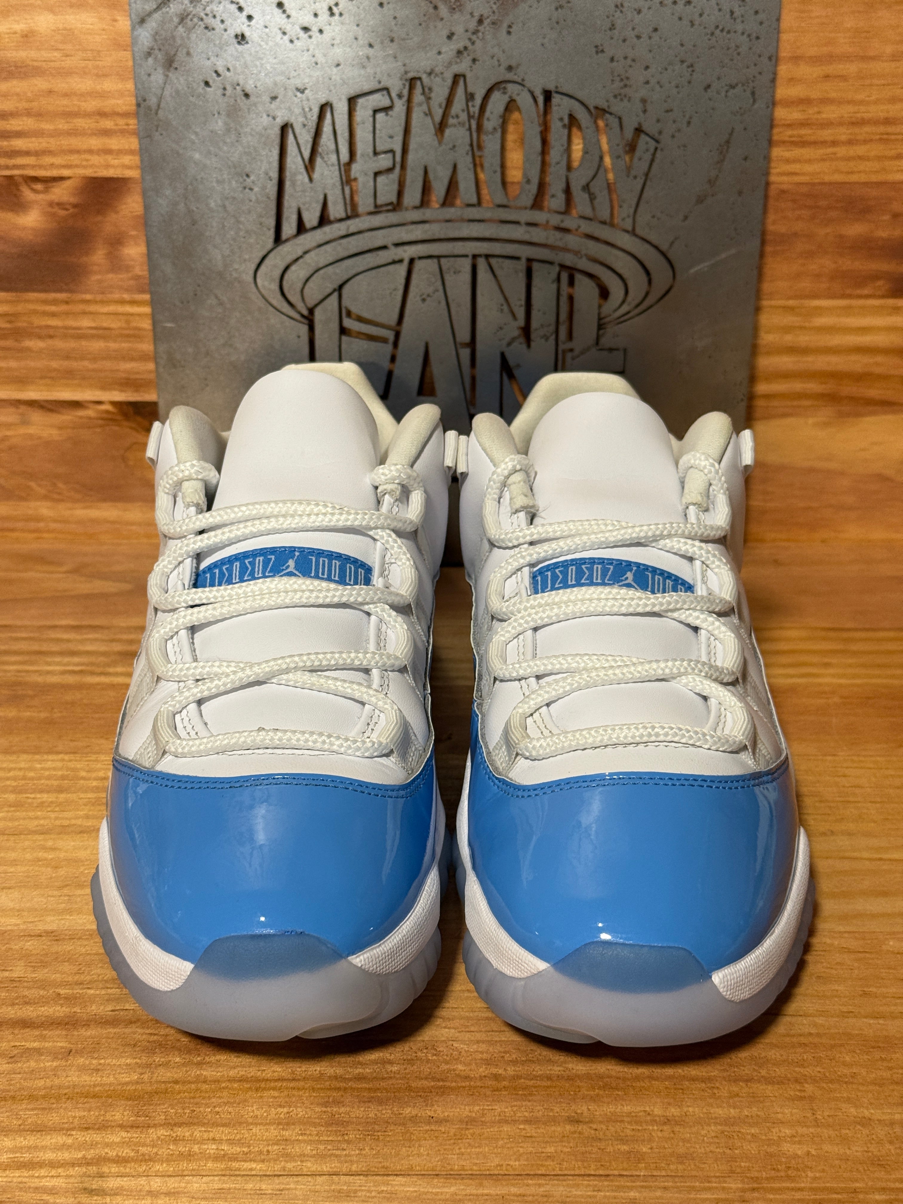 Jordan 11 Retro Low University Blue (2026)