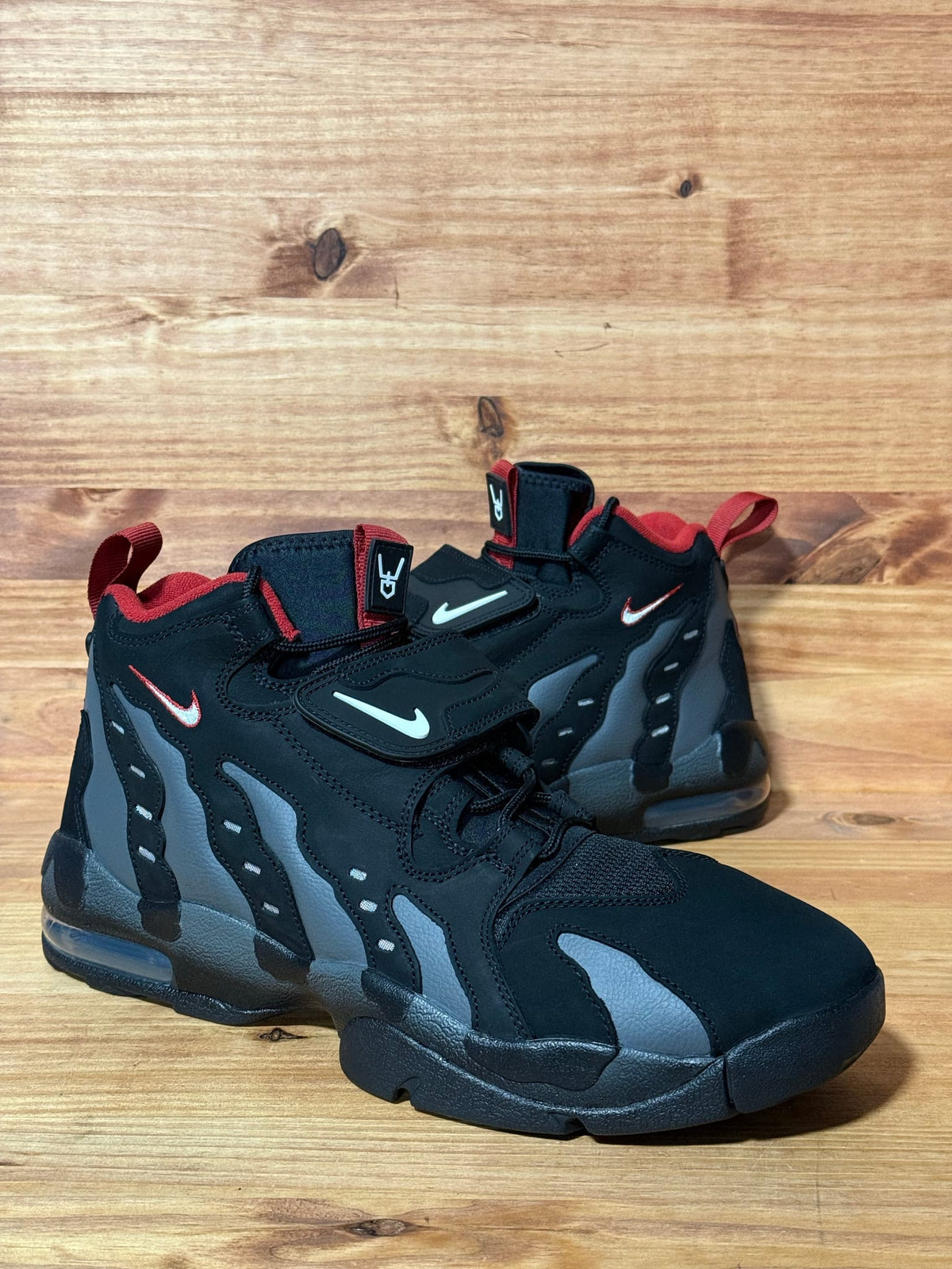 Nike Air DT Max '96 Falcons - Size 13