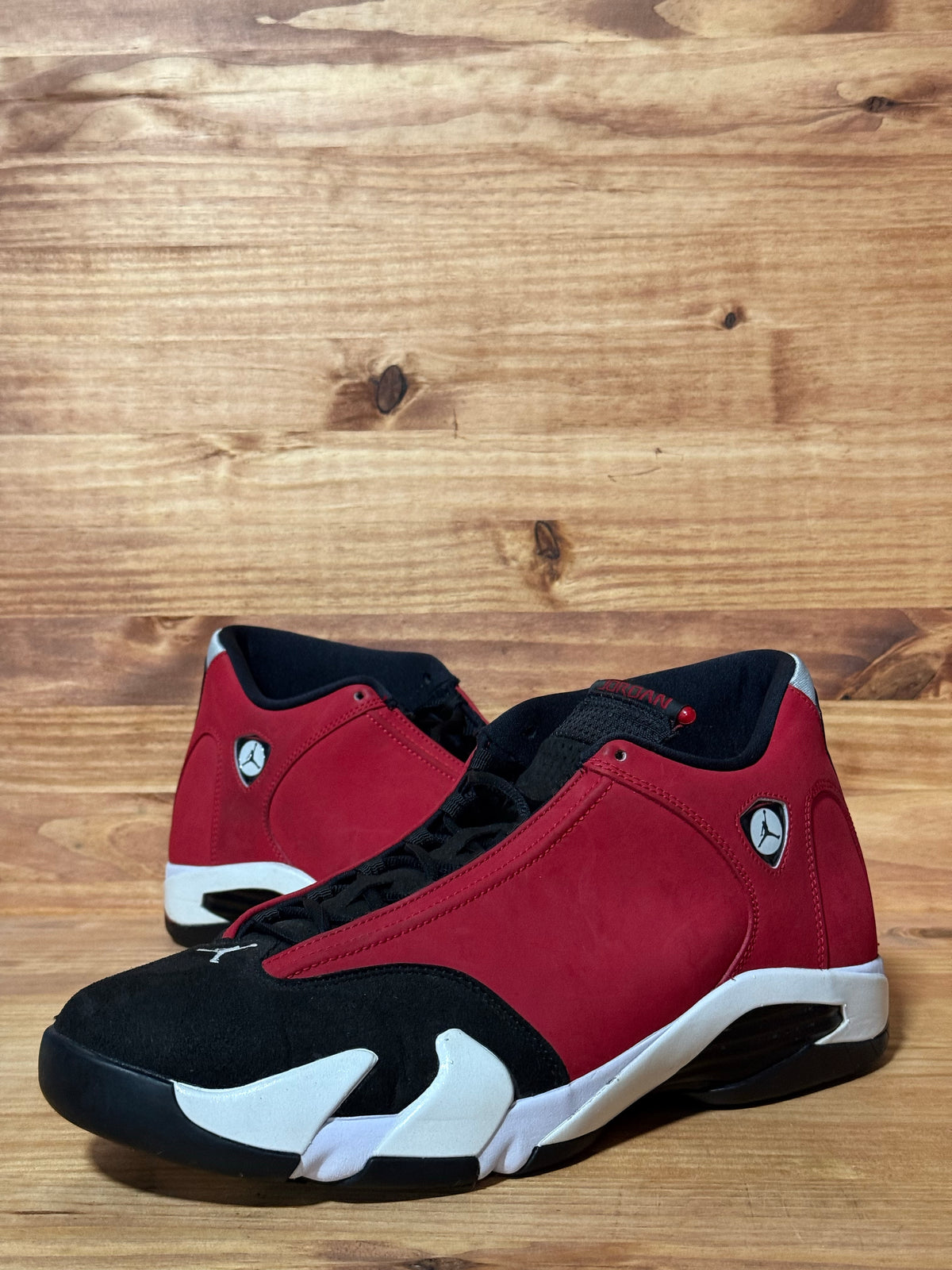 Jordan 14 Retro Gym Red Toro