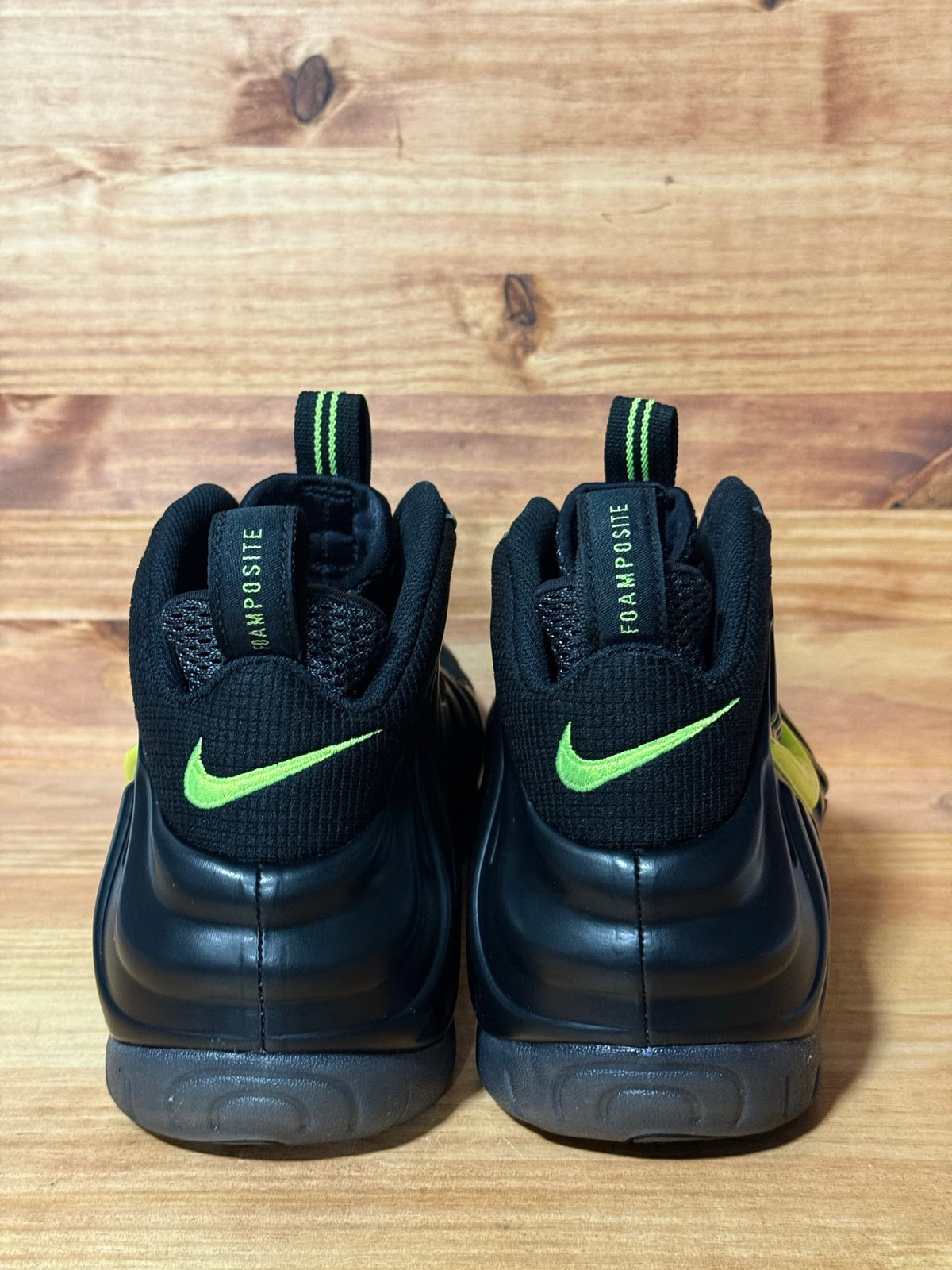 Nike Air Foamposite Pro Voltage (2026) - Size 13