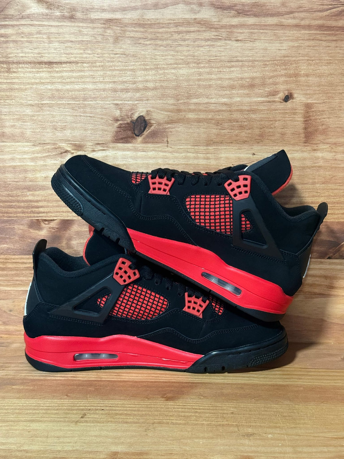 Jordan 4 Retro Red Thunder - Size 11
