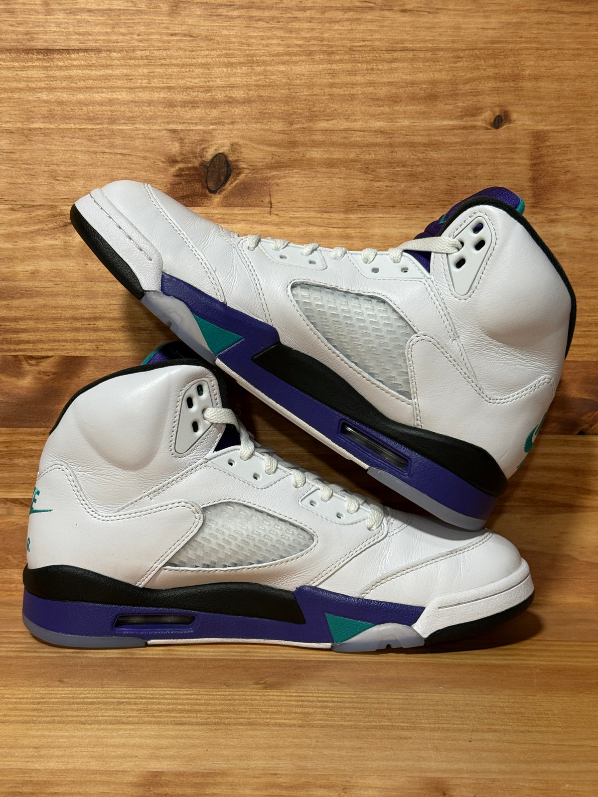 Jordan 5 Retro Grape (2025)