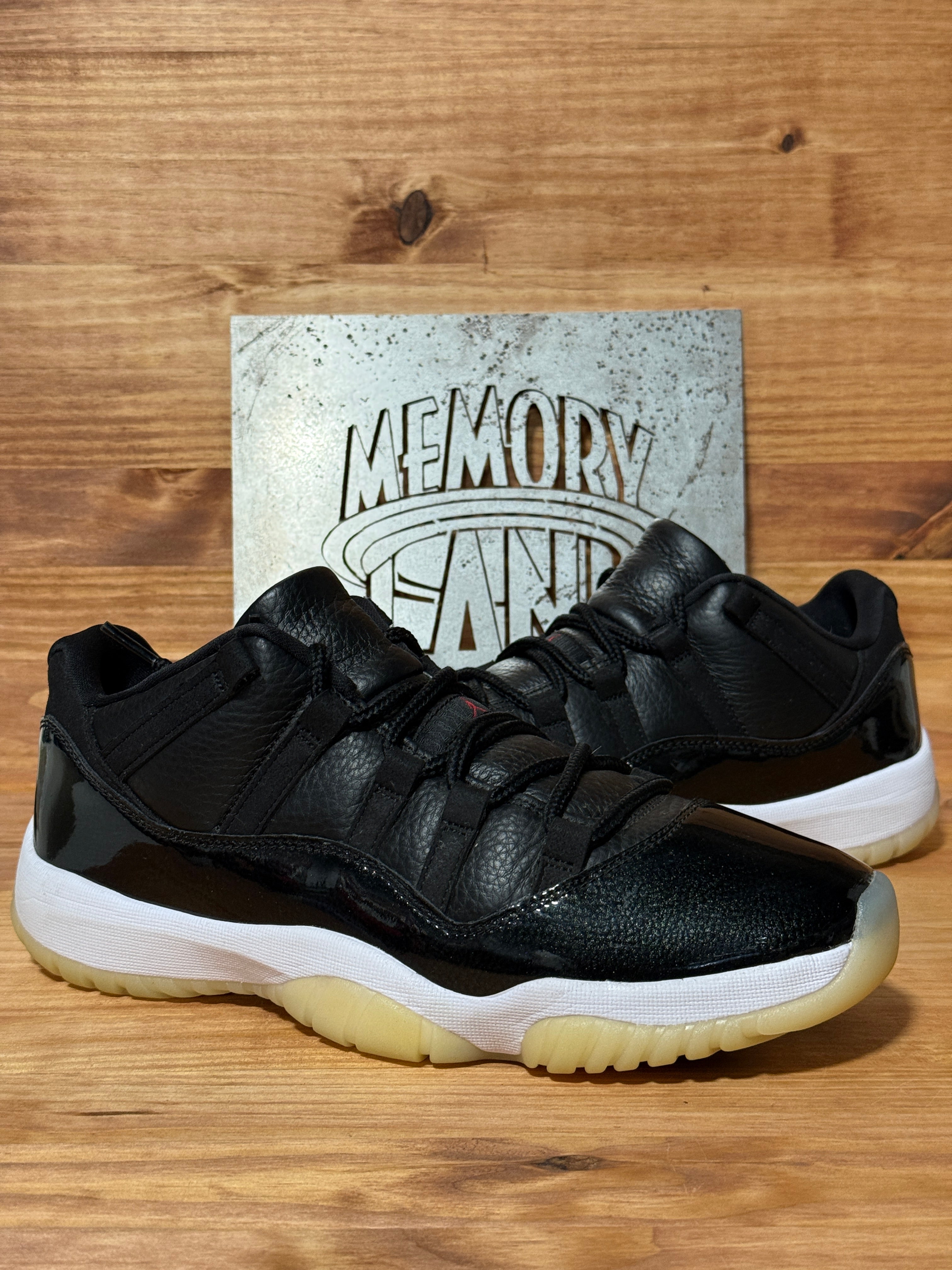 Jordan 11 Retro Low 72-10