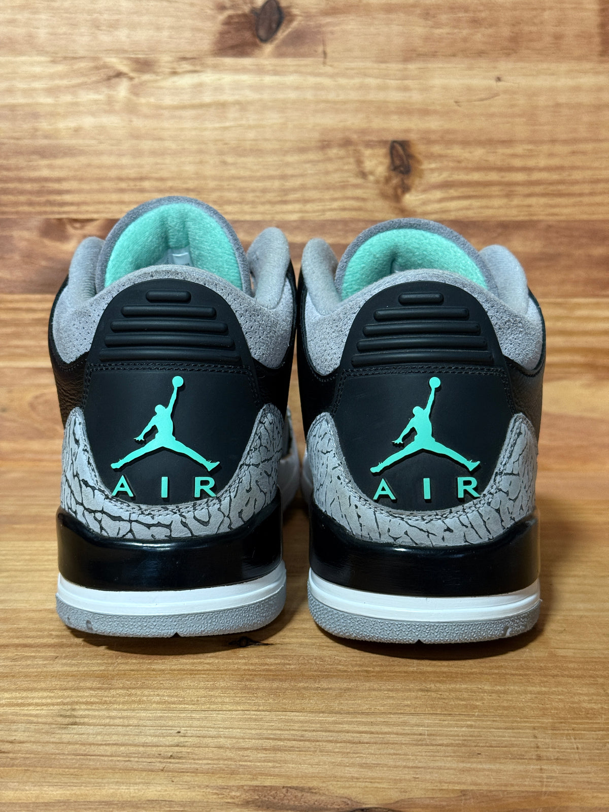 Jordan 3 Retro Green Glow