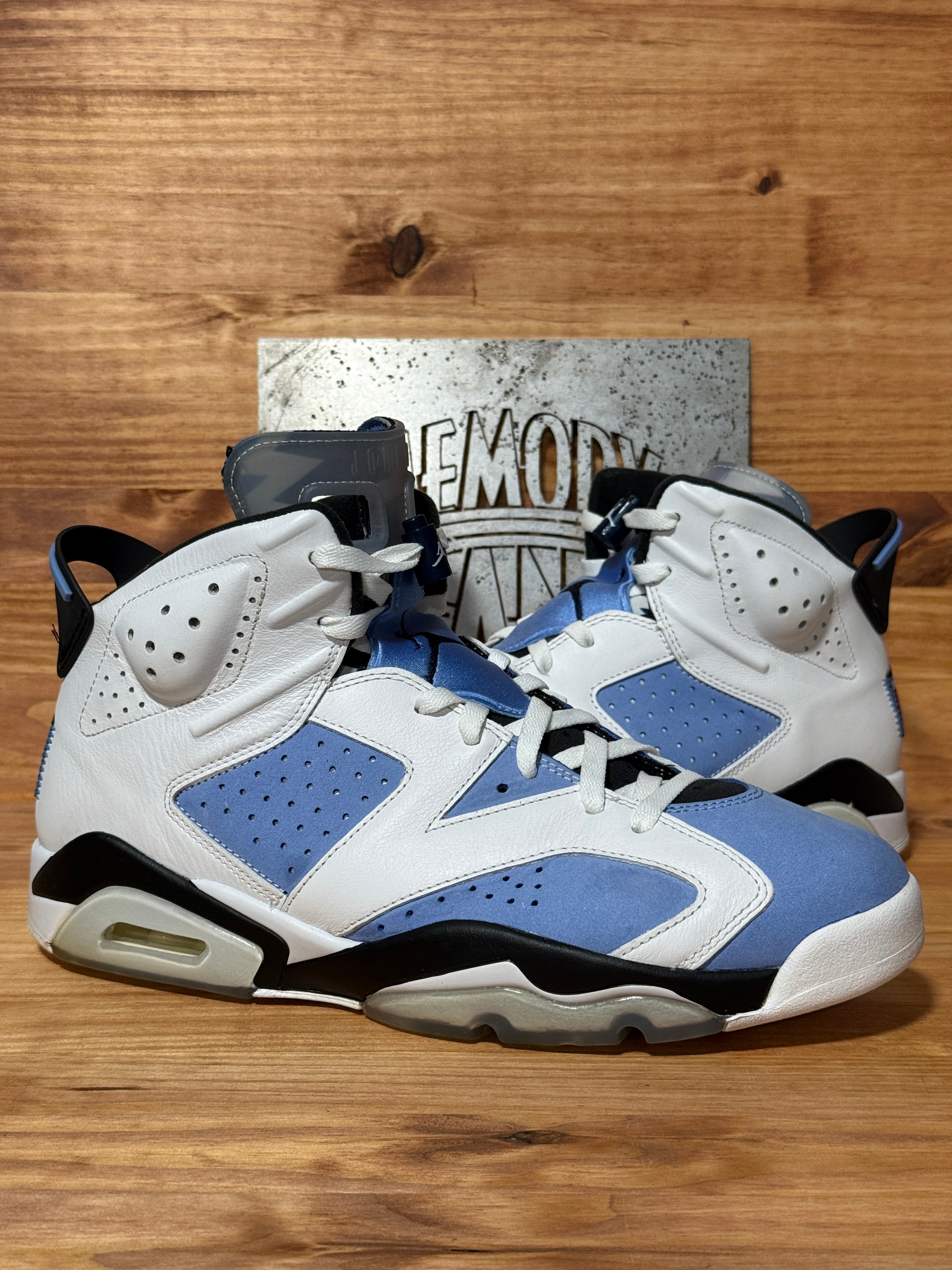Jordan 6 Retro UNC White
